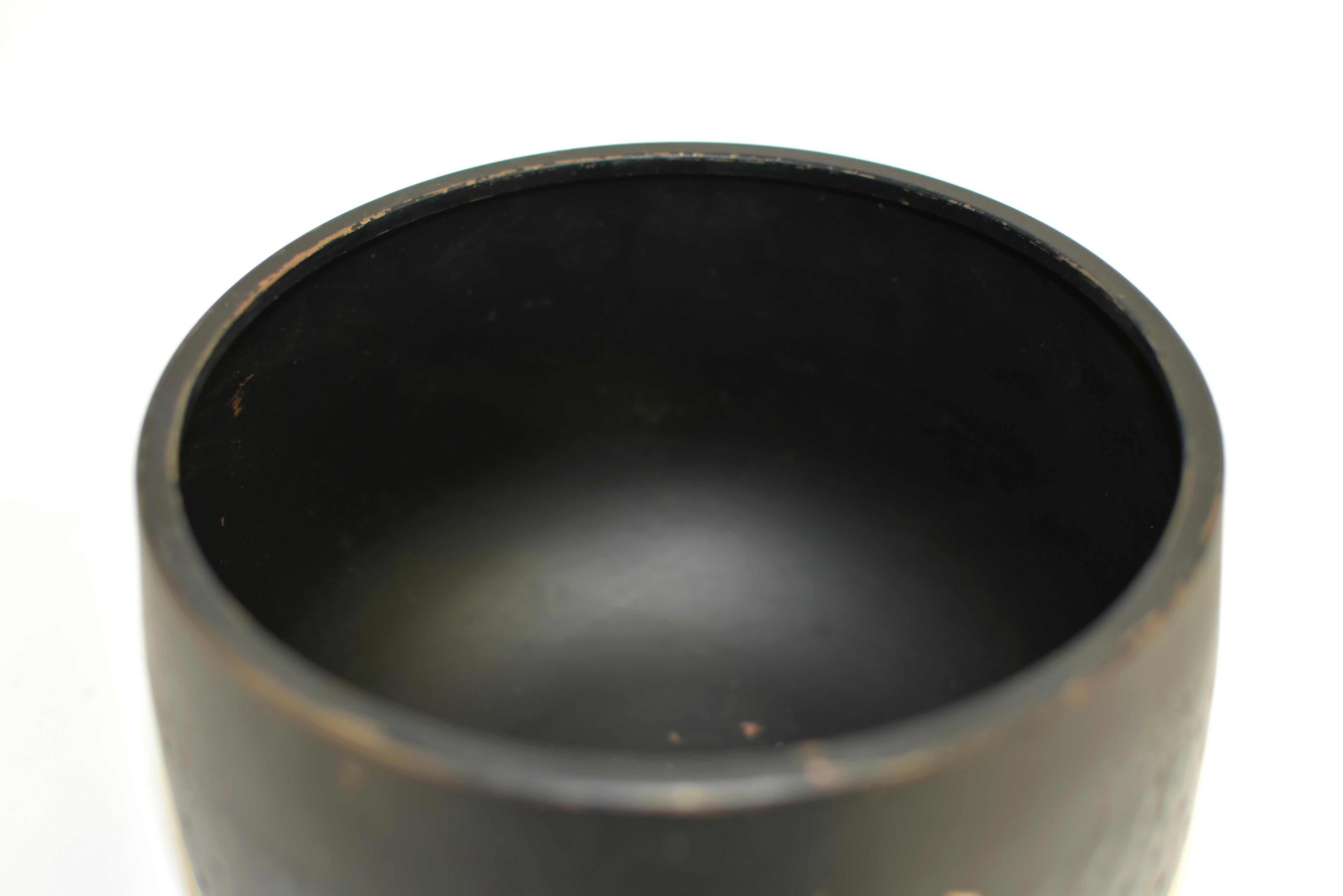 Antique Black Japanese Singing Bowl F Tone For Sale 2