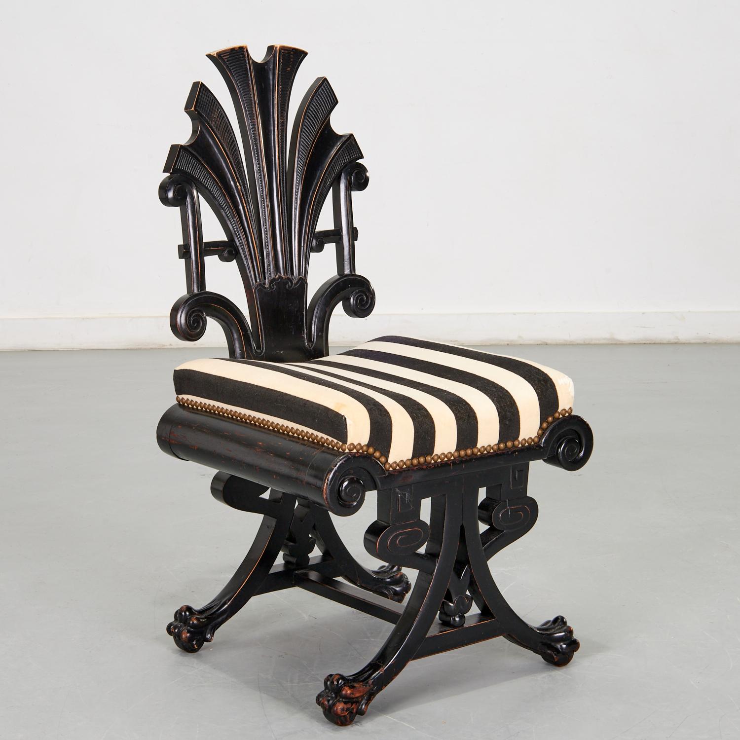 Ancienne chaise de salon en laque noire Aesthetic Movement avec assise en velours en vente 1