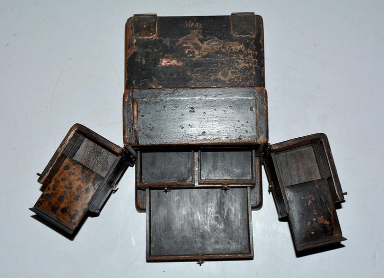 Antique Black Lacquer Chinese Jewelry Box For Sale at 1stDibs