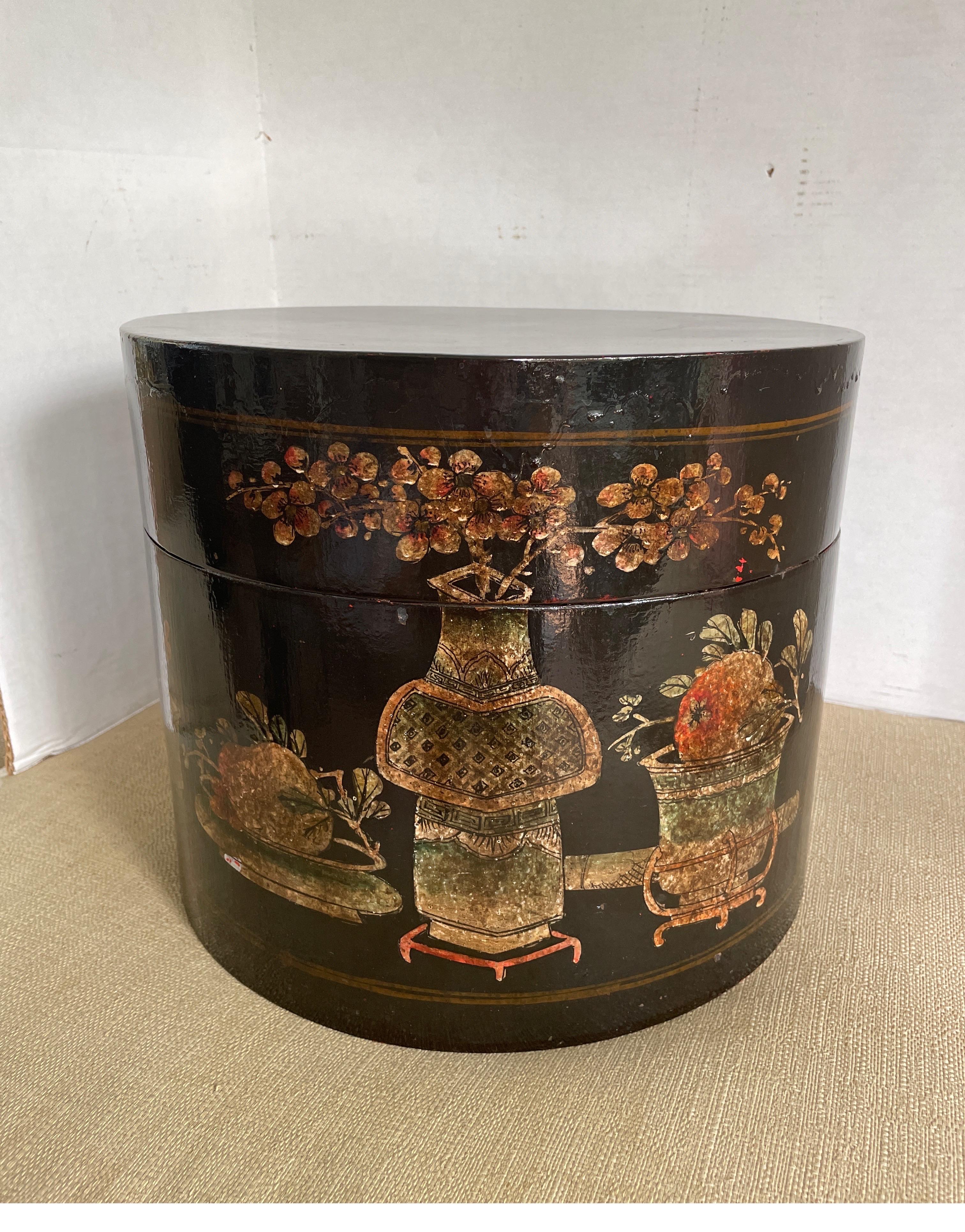 Antique Black Lacquer Round Container with Painted Floral Motifs For Sale 1