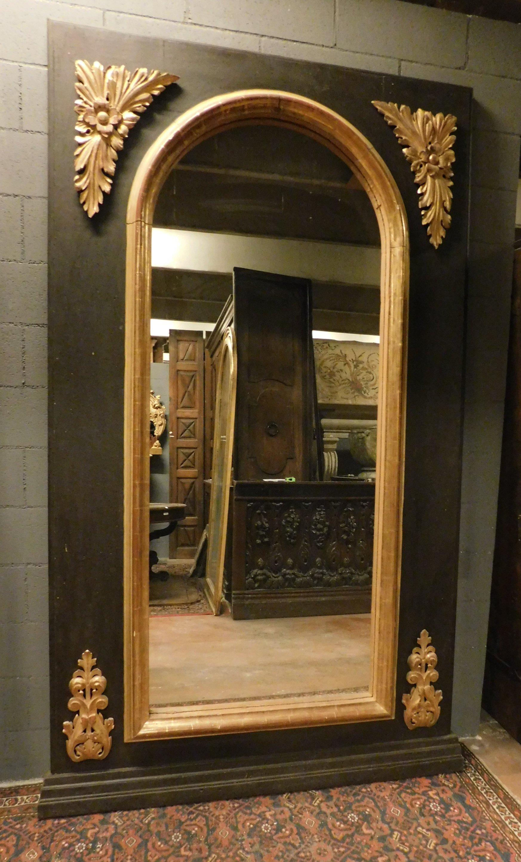 Italian Antique Black Lacquered Mirror, with Golden Decorations, 1800, Italy