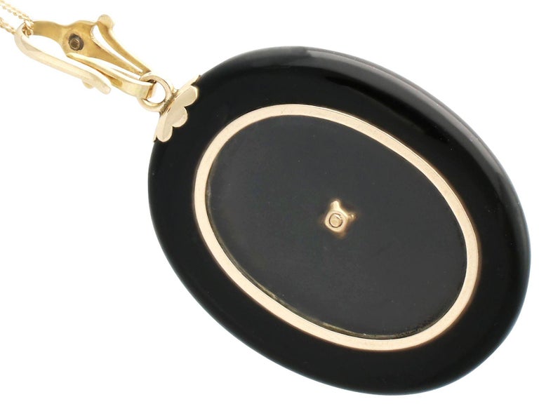 Médaillon Victorien En Onyx Noir Serti De Diamants Et De Perles 1890