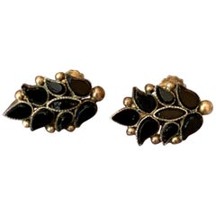 Antique Black Onyx Screw Back 14 Karat Yellow Gold Earrings