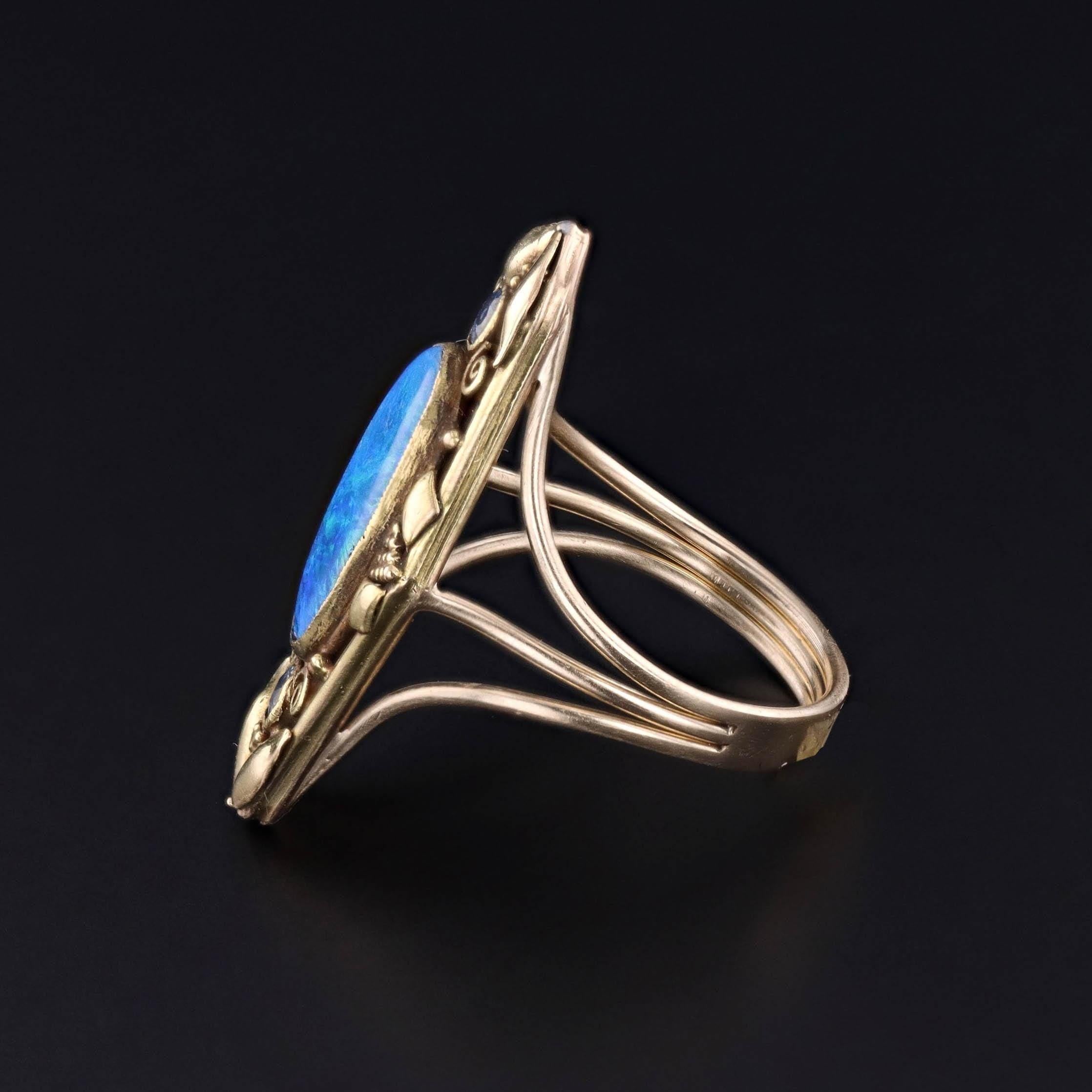 Taille ovale Bague ancienne en or 14k et 18k en vente
