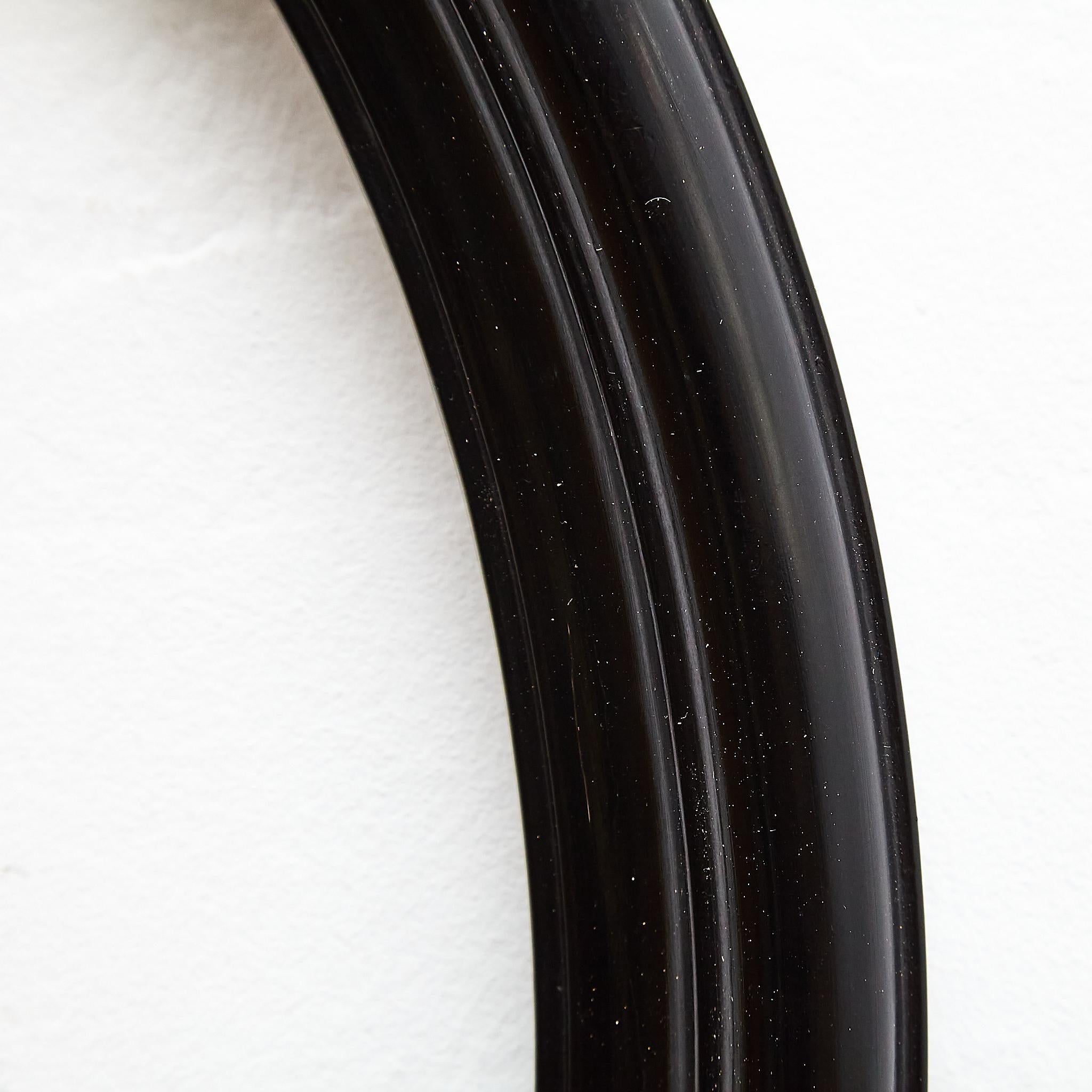 Antique Black Oval Wood Laquered Frame, circa 1950 In Good Condition For Sale In Barcelona, ES