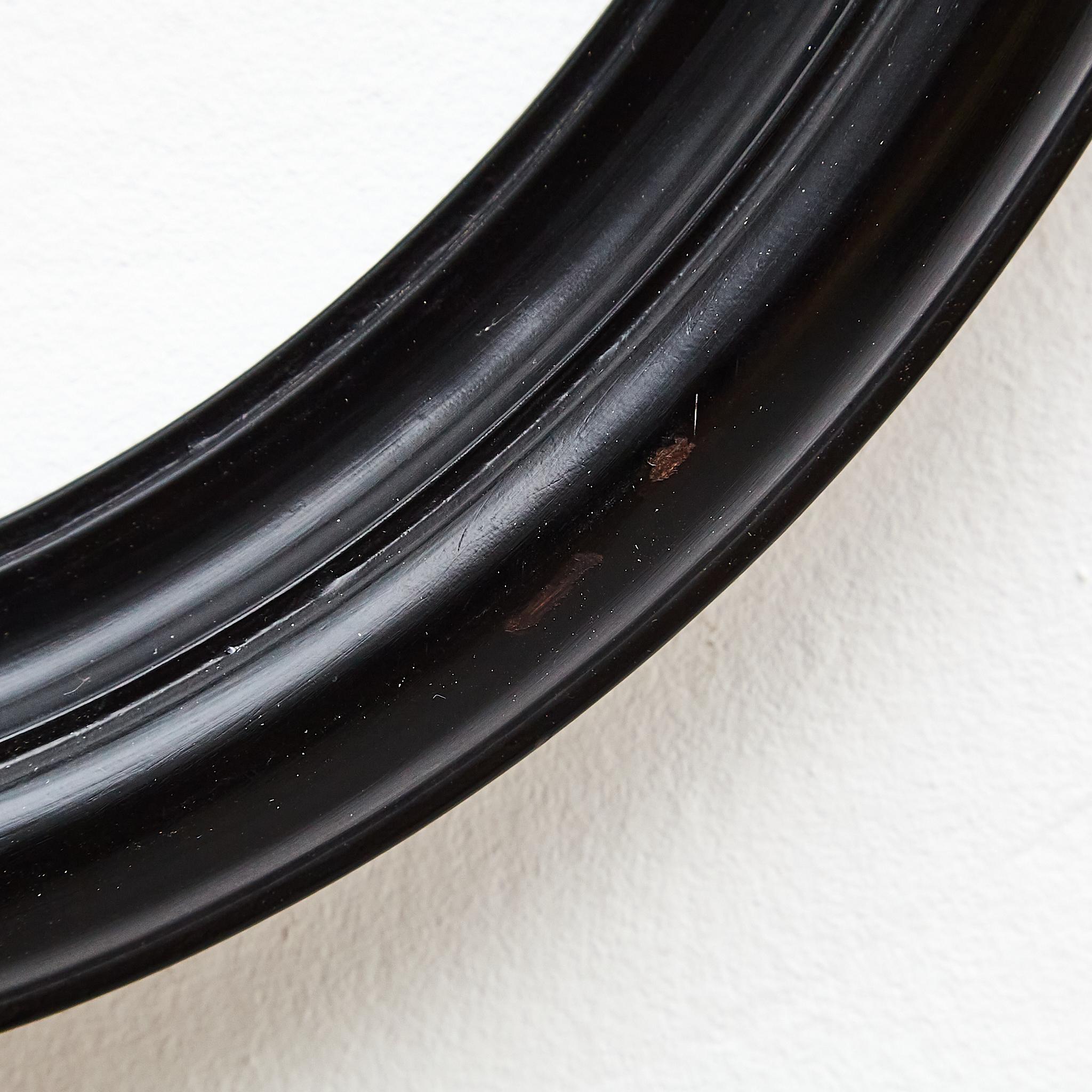 Antique Black Oval Wood Laquered Frame, circa 1950 2