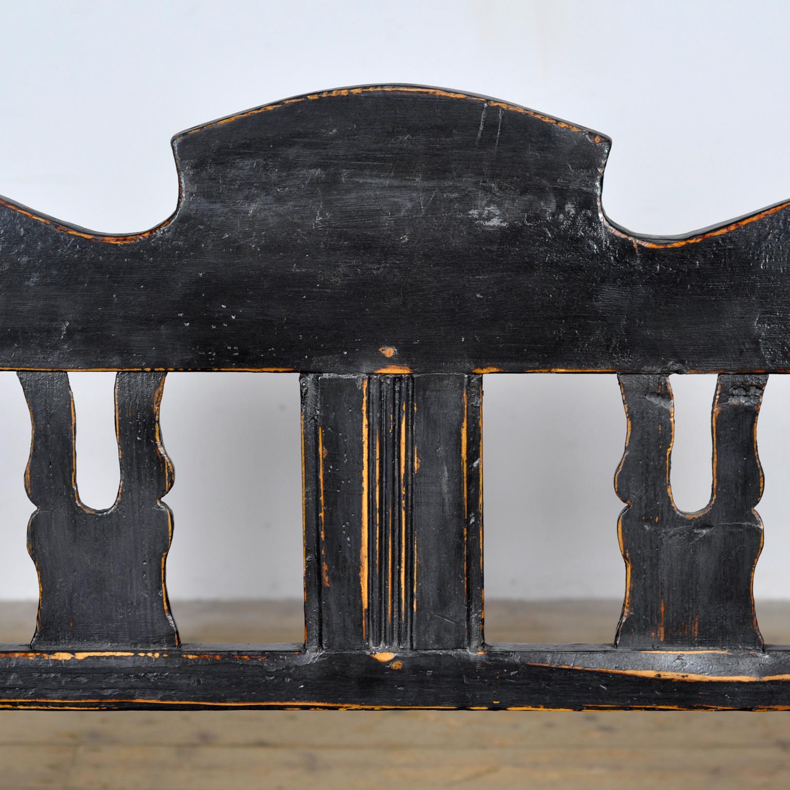 Banc ancien en pin noir, années 1900 en vente 4