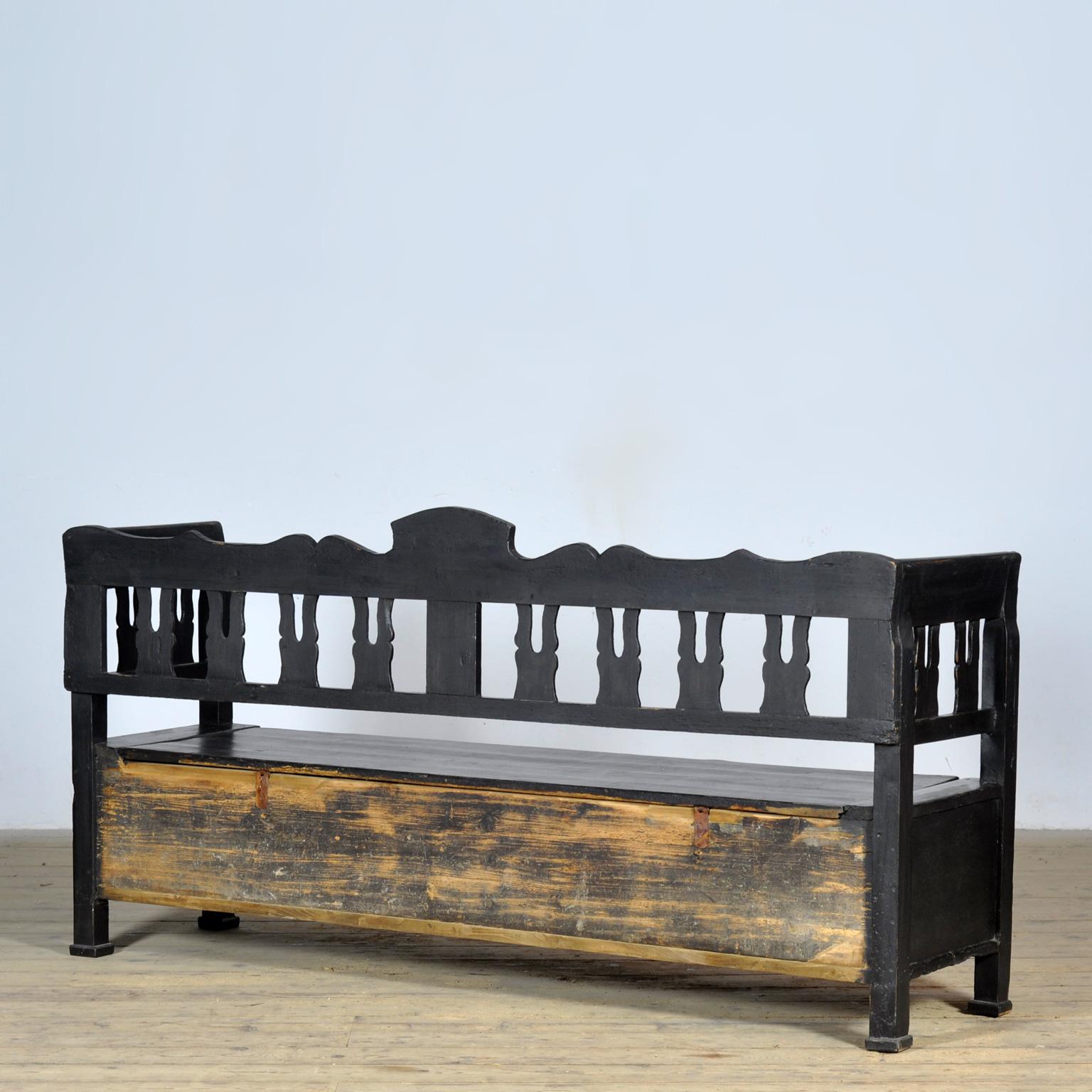 Banc ancien en pin noir, années 1900 en vente 6