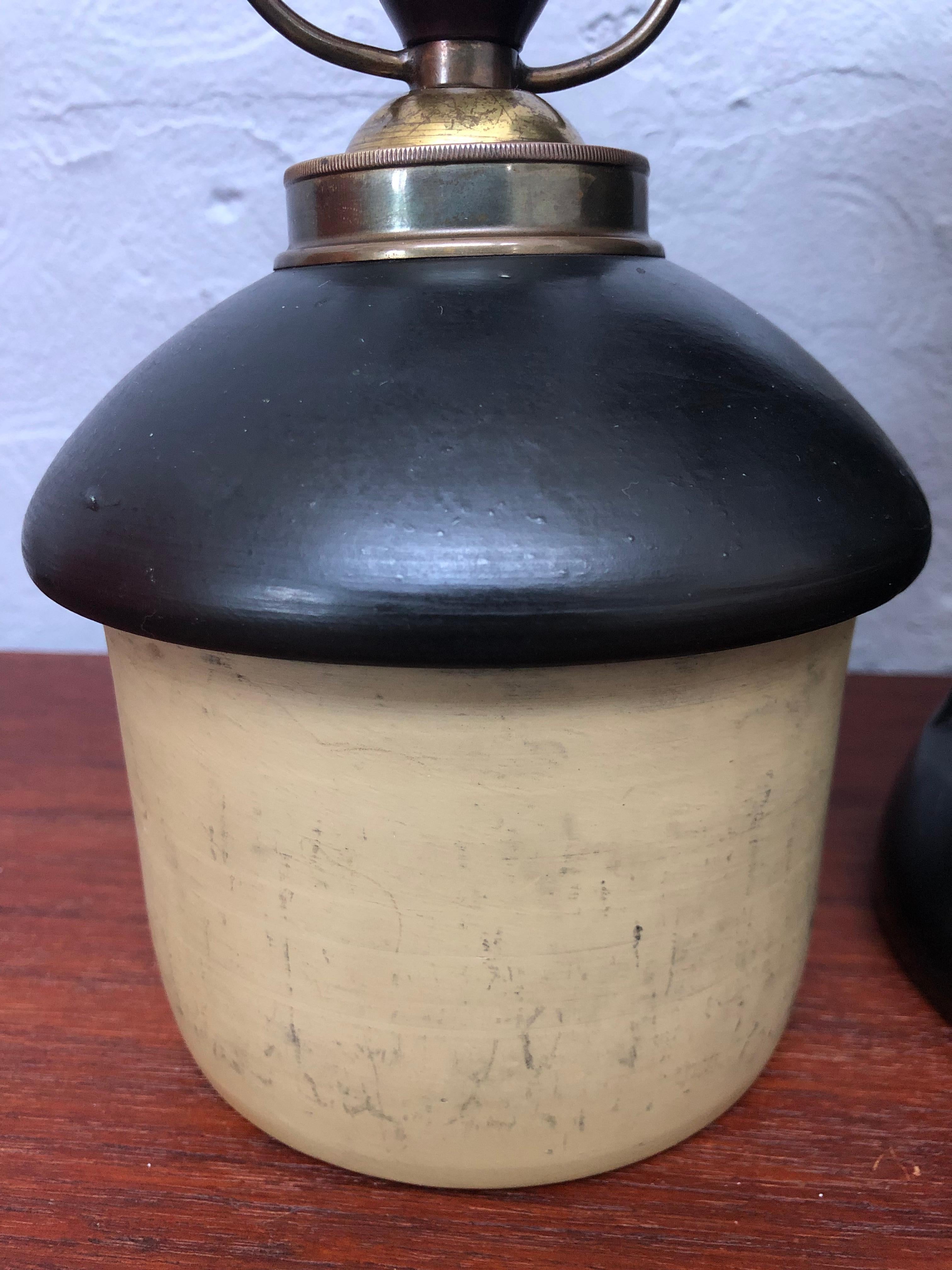 Lampe de bureau en poterie noire ancienne en forme de hibou par L. Hjorth de Bornholm en vente 3