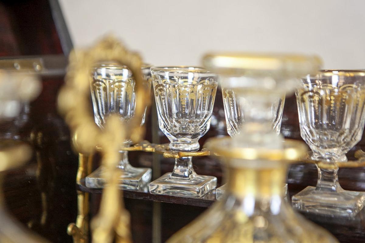 Valigetta per liquori in palissandro nero del XIX secolo nello stile di Napoleone III in vendita 7