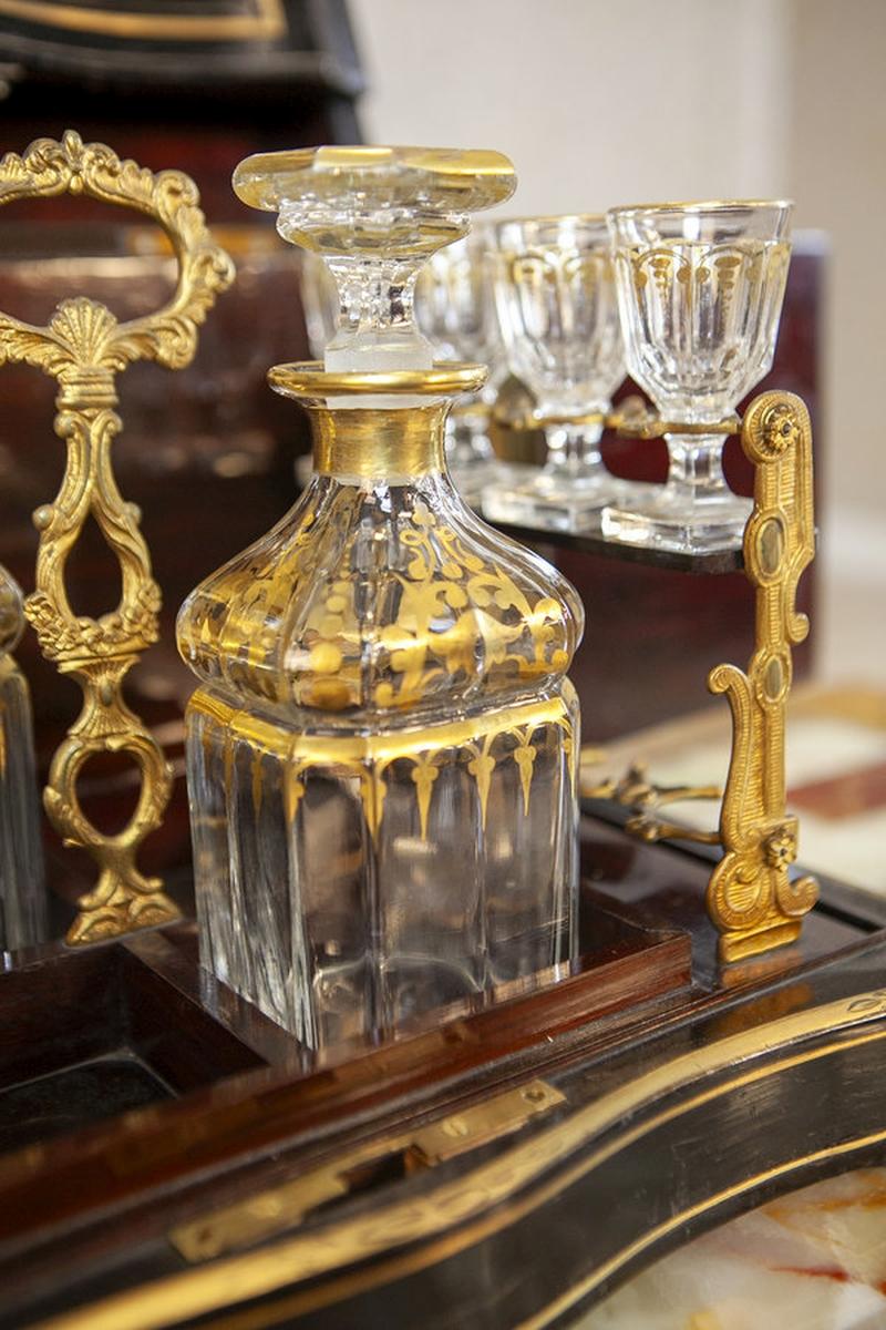 Valigetta per liquori in palissandro nero del XIX secolo nello stile di Napoleone III in vendita 4