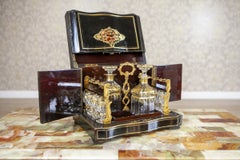 Licorera de palisandro negro del siglo XIX al estilo de Napoleón III