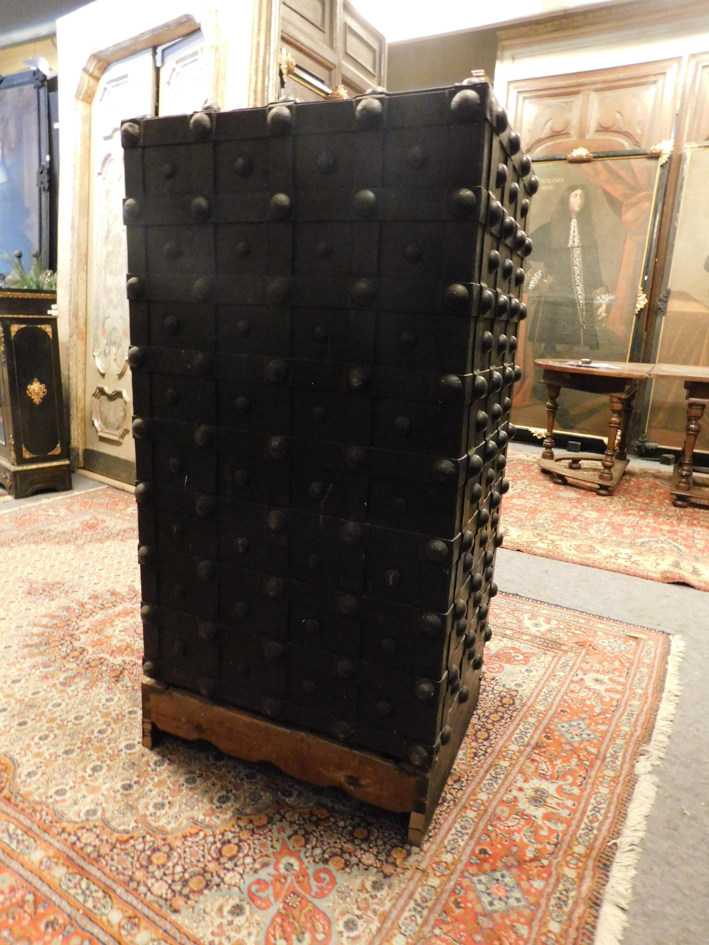 18th Century and Earlier Antique Black Safe, Strongbox in Wood & Iron, Original Keys, 17th Century Italy