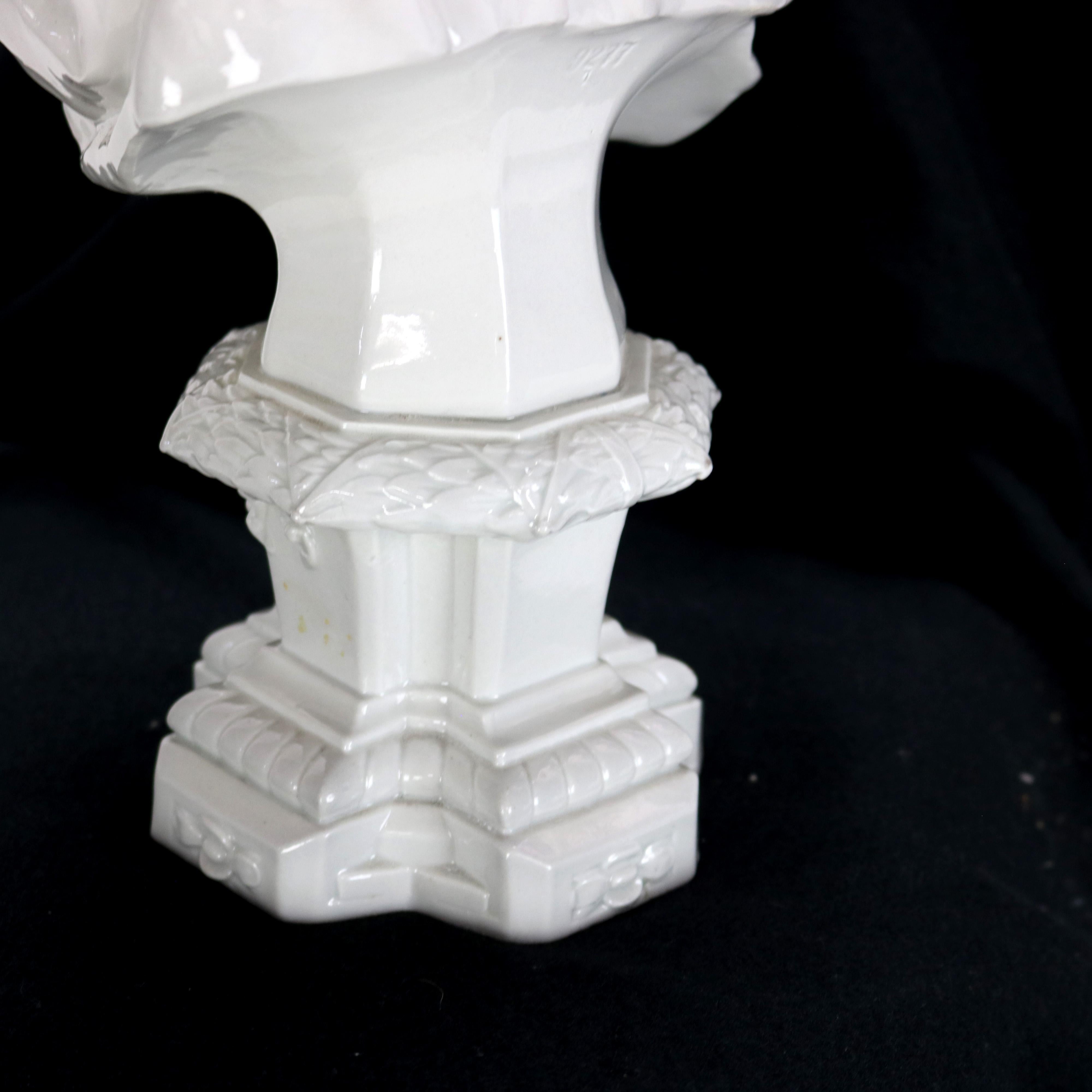 Antico busto di donna in ceramica classica Blanc De Chine firmato C1890 in vendita 6