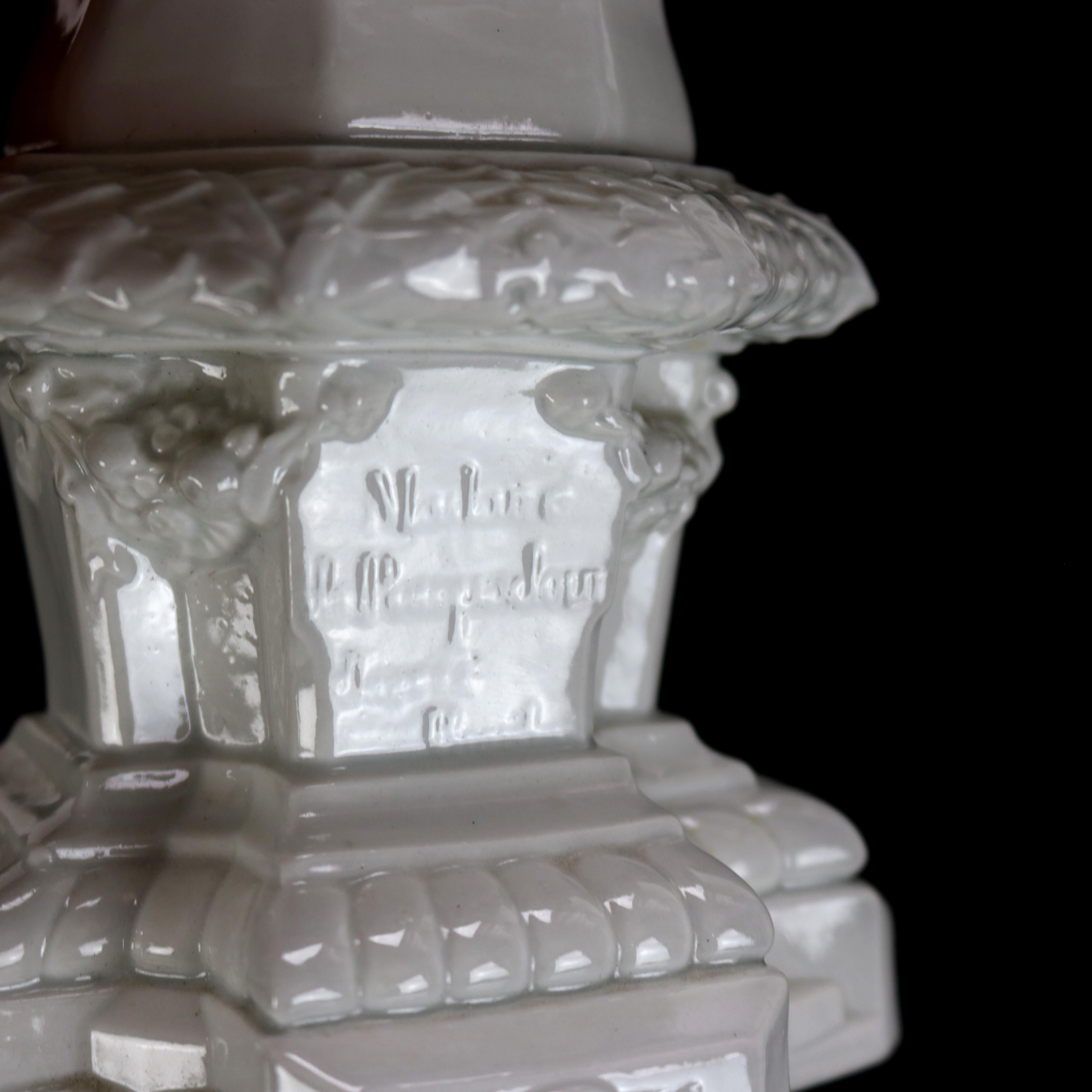 Antico busto di donna in ceramica classica Blanc De Chine firmato C1890 in vendita 10