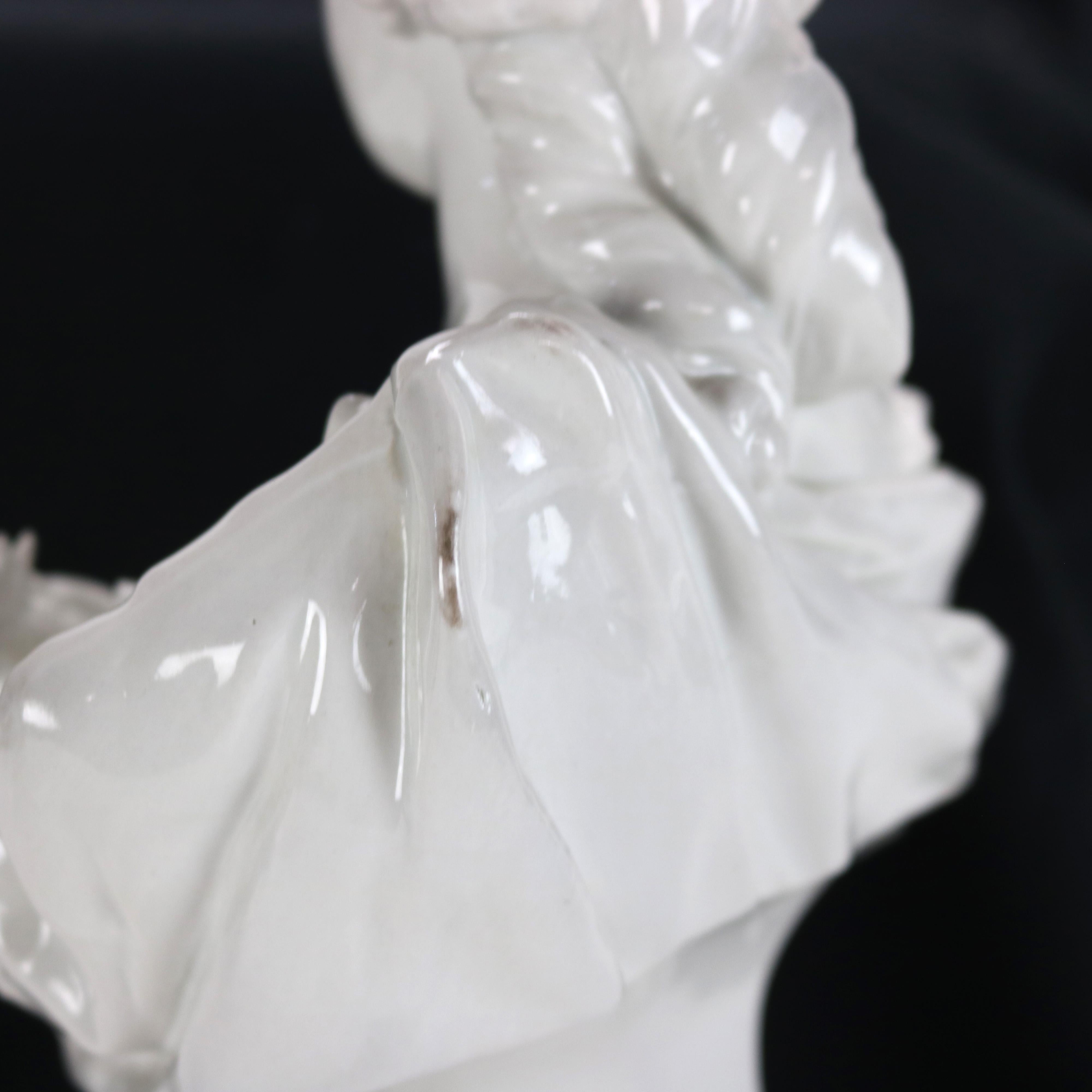 Antico busto di donna in ceramica classica Blanc De Chine firmato C1890 in vendita 12