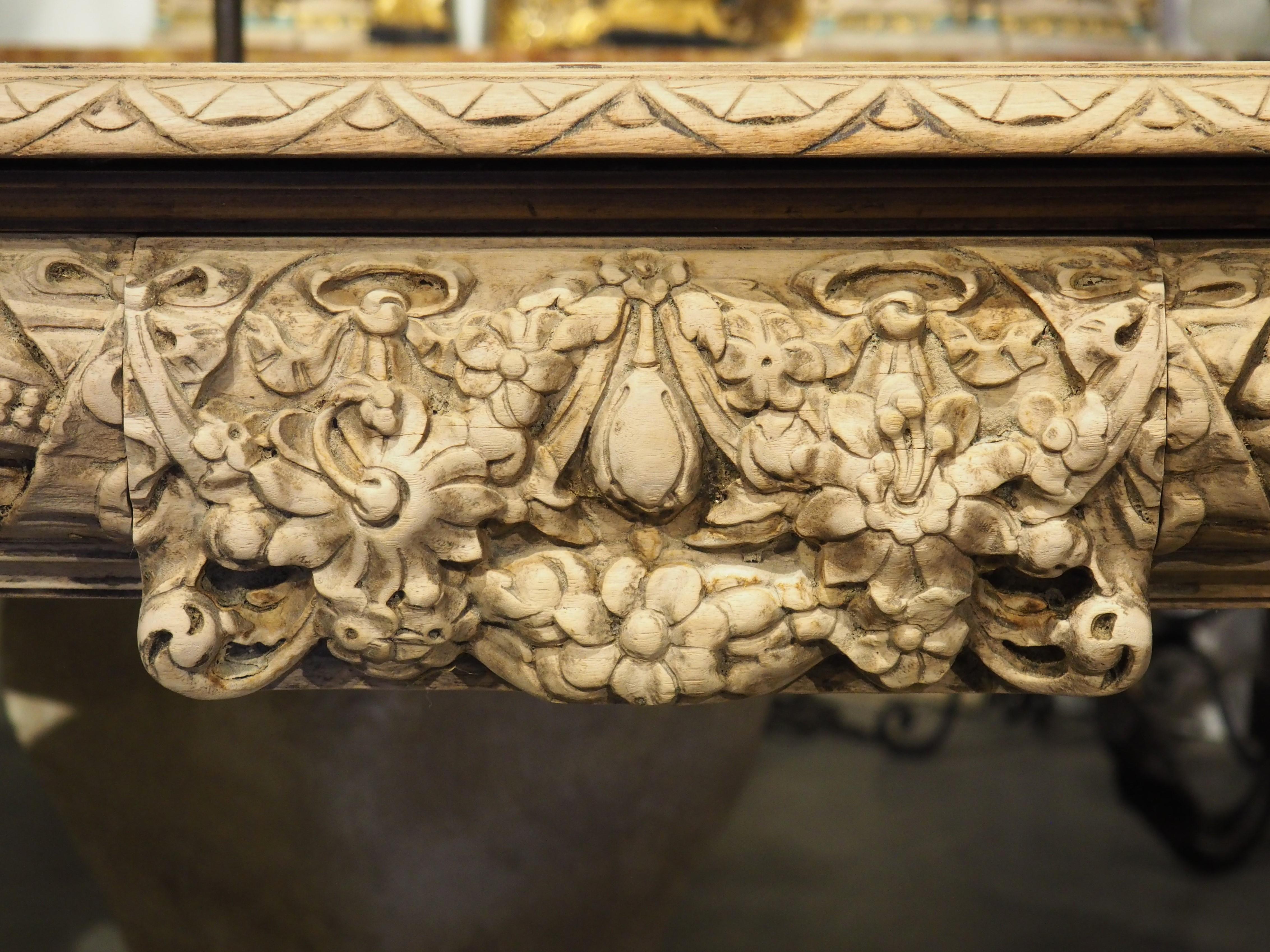 XIXe siècle Table console ancienne en bois de noyer blanchi, fin des années 1800 en vente