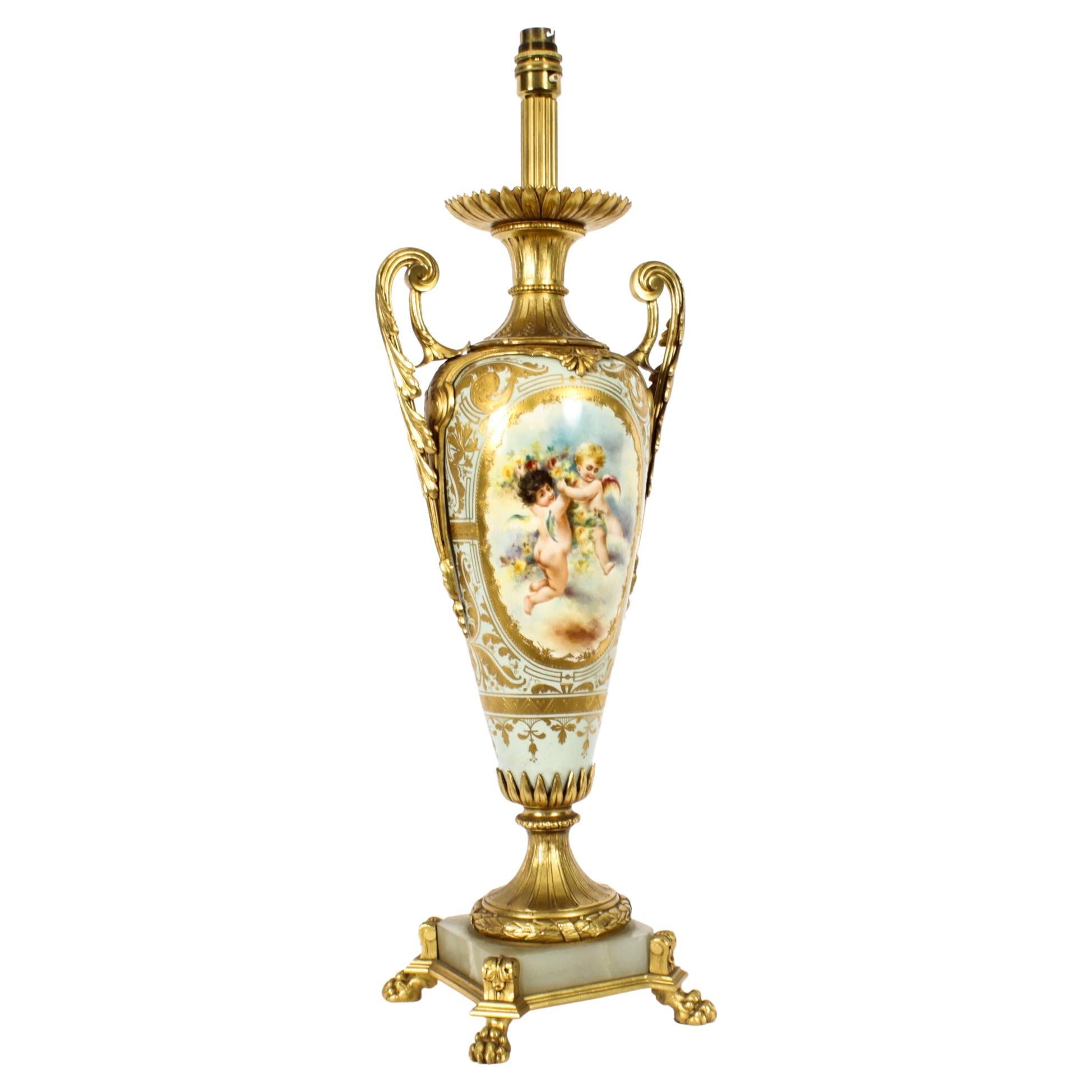 Antique Bleu Celeste Sevres Porcelaine Ormolu Table Lamp 19th Century en vente