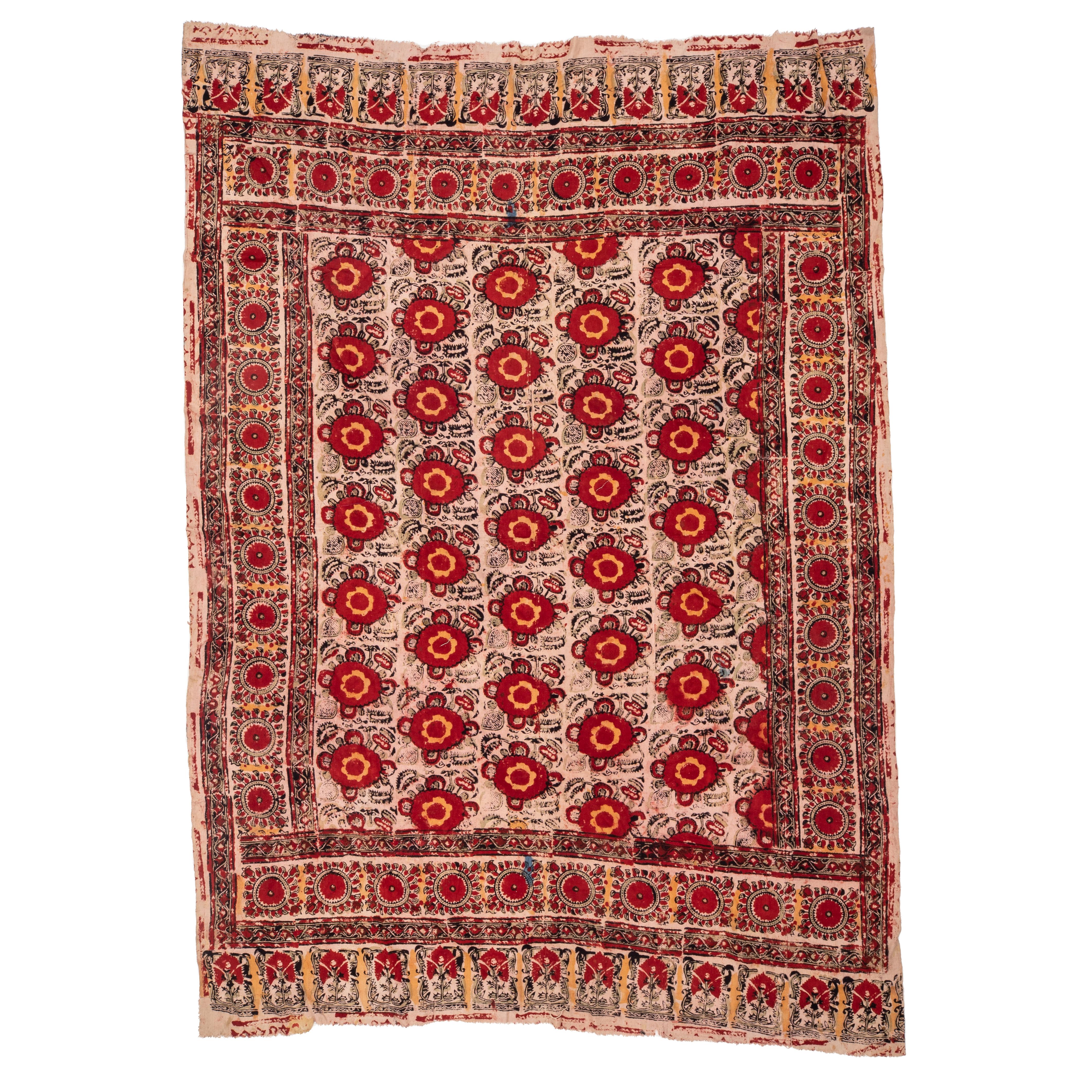 Diese Steppdecken stammen vermutlich aus Taschkent in Usbekistan und wurden hauptsächlich für den Zweck und als Futter für eine Gruppe von Chapans aus dieser Gegend verwendet. 
Dies ist sicher ein Produkt der Volkskunst, und sie sehen aus wie einige