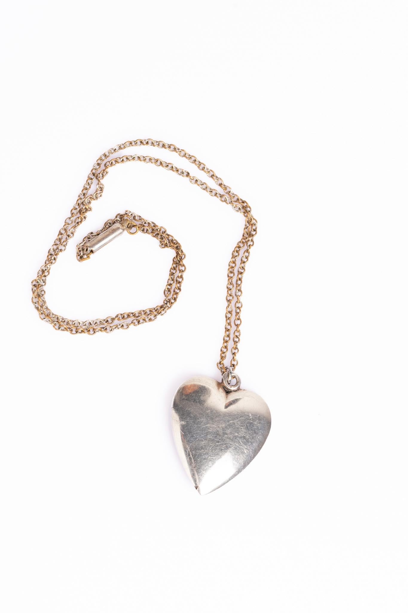 Antique Blue And Gold Guilloche Enamel Heart Pendant Necklace For Sale 2