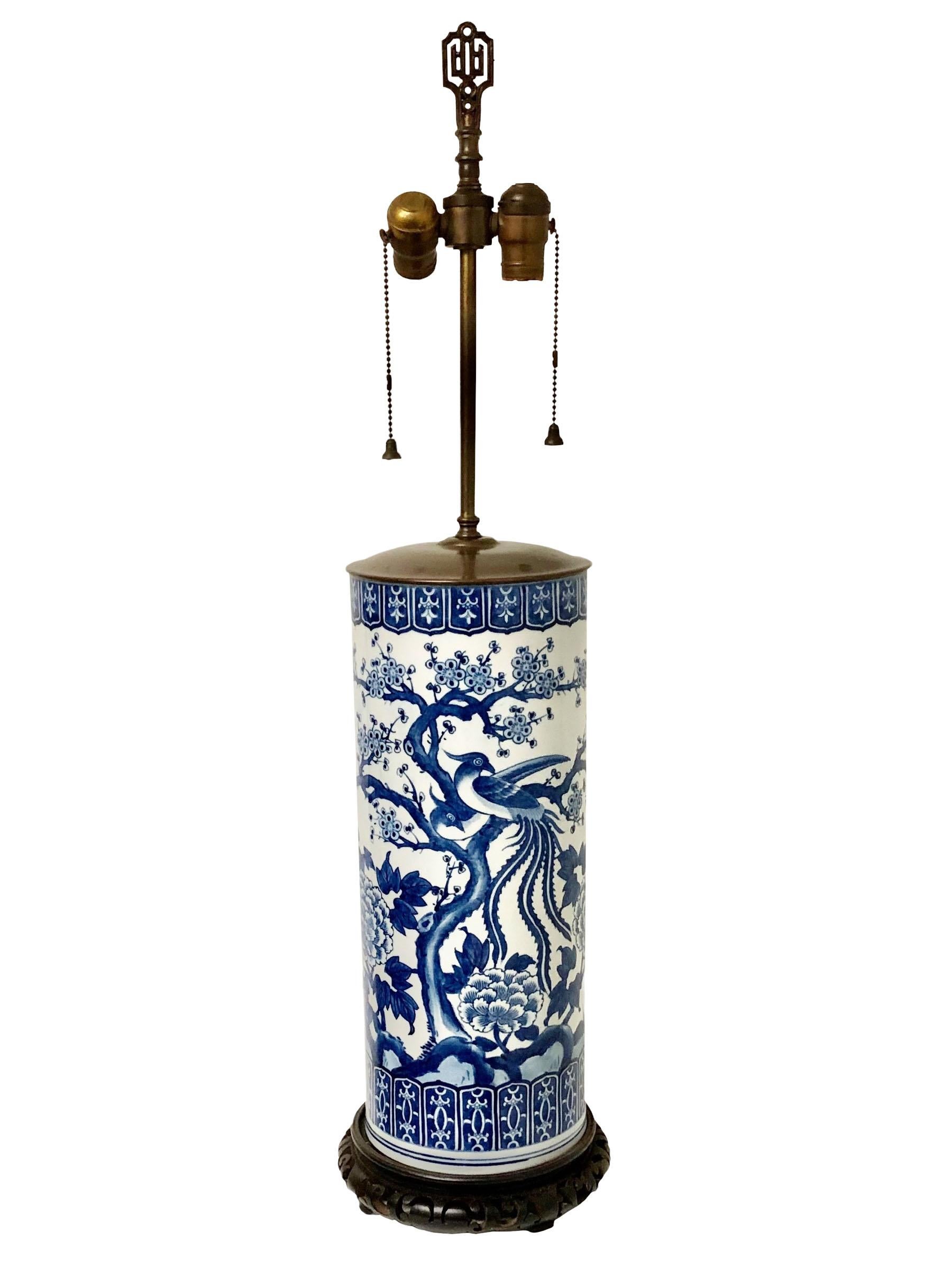 Antique Blue And White Asian Lamp  In Good Condition In Tampa, FL
