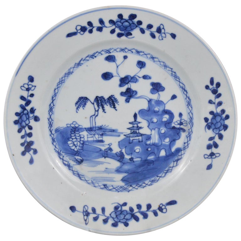 Antique Blue and White Decoration Chinese Porcelain Plate Qing For Sale ...