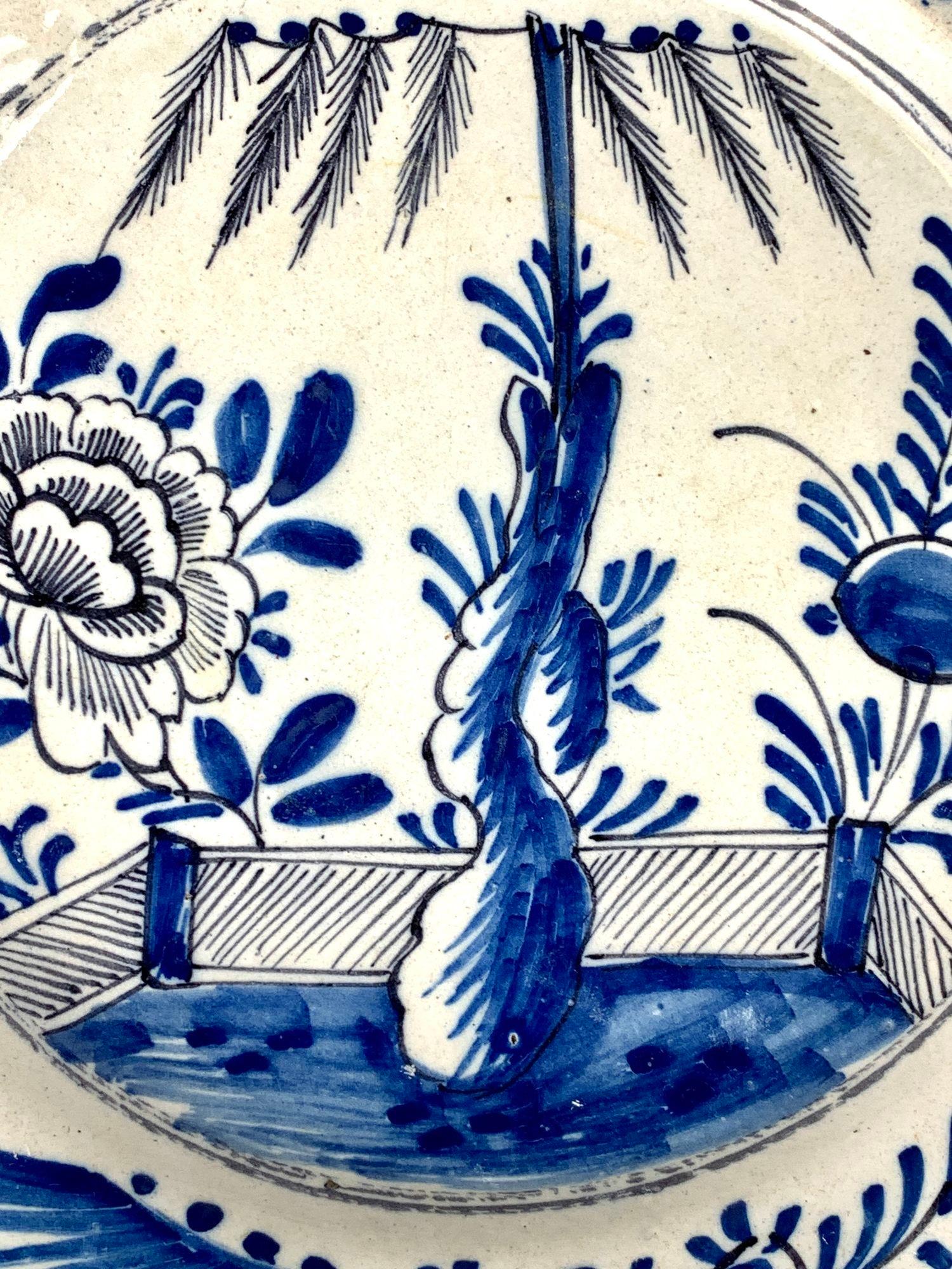 Antiker blauer und weißer Delfter Platzteller, handbemalt, Netheralands, um 1780 im Zustand „Hervorragend“ im Angebot in Katonah, NY