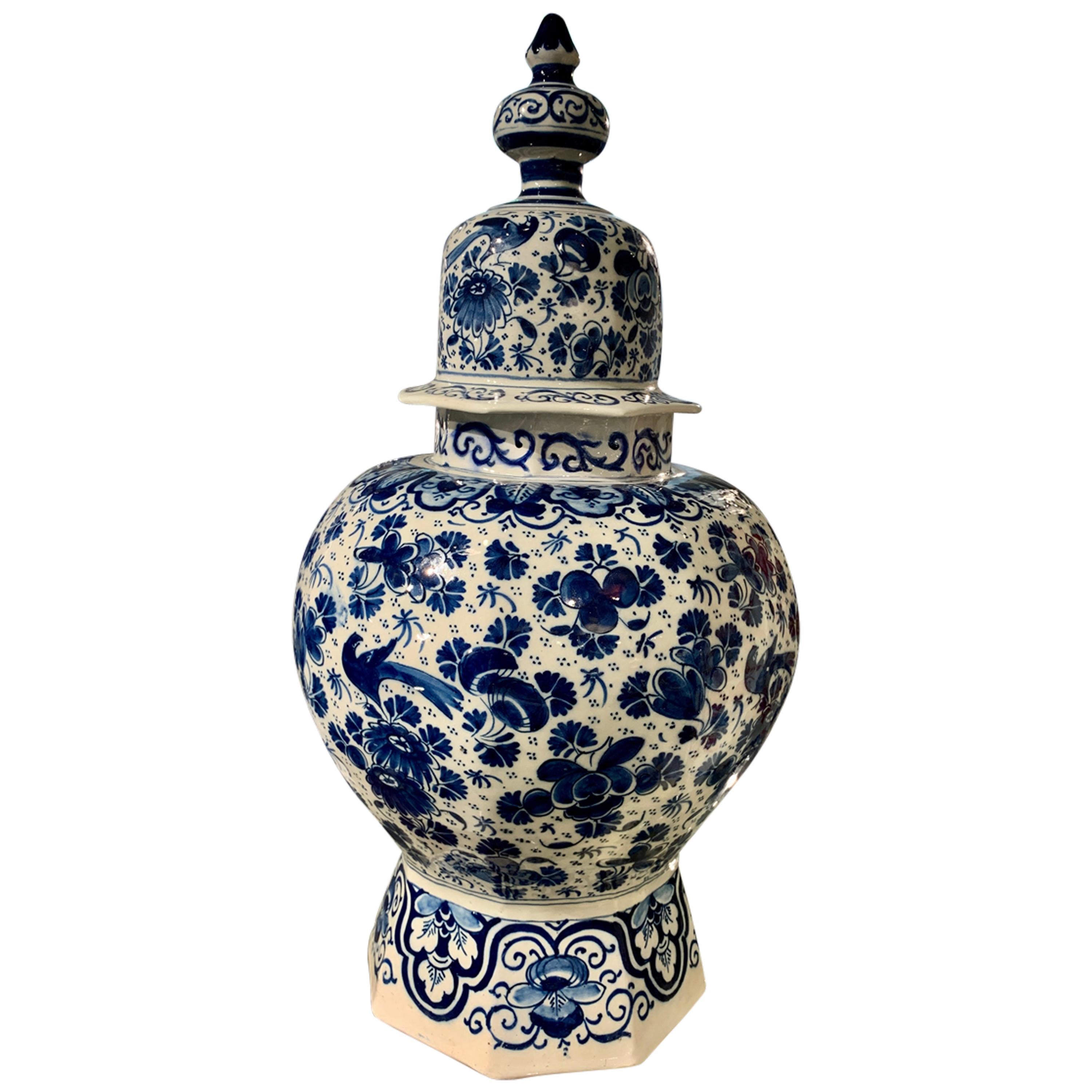 Antique Blue and White Delft Covered Jar Made Netherlands, 1700-1716