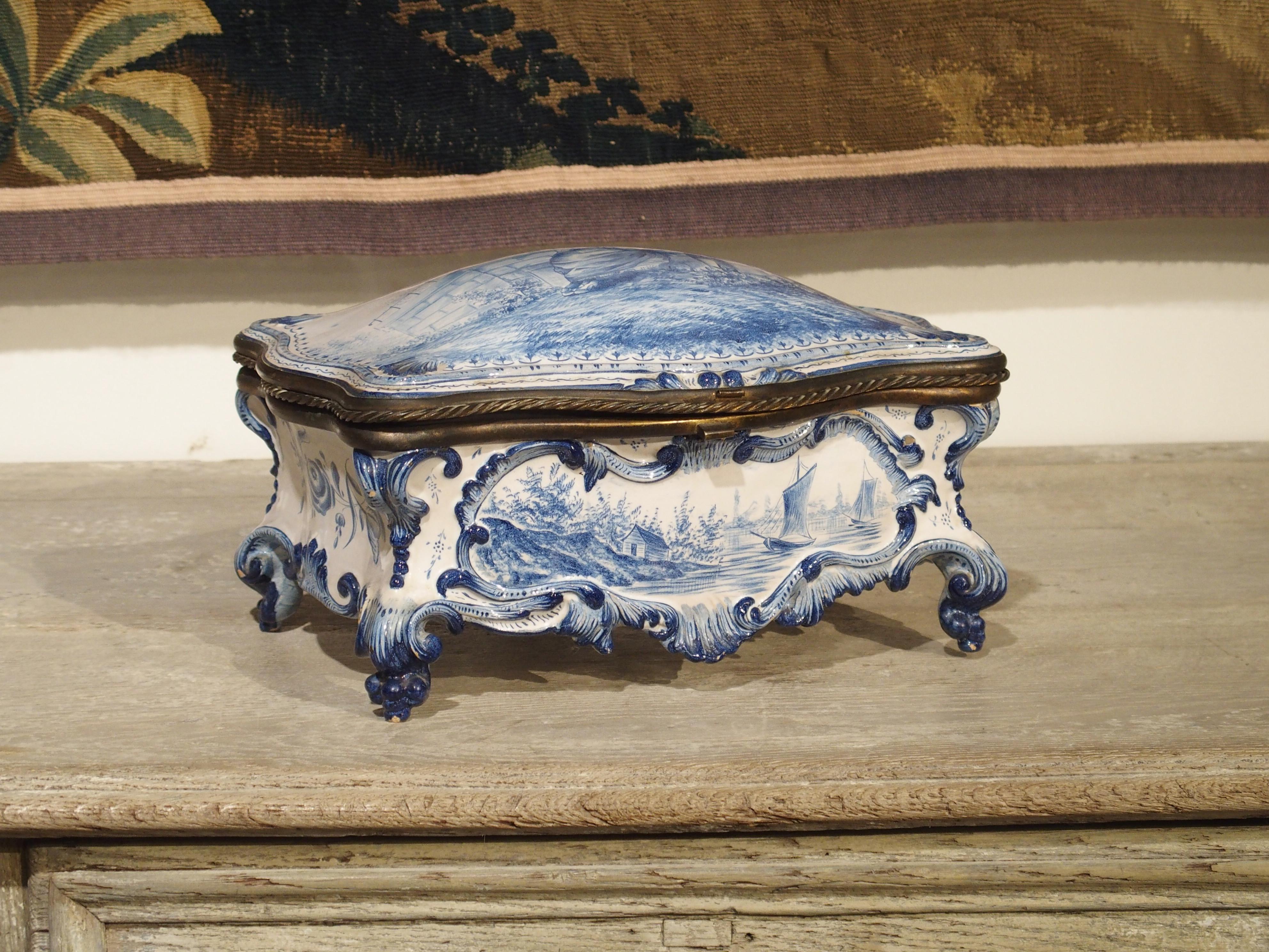 Hand-Painted Antique Blue and White Delft Table Box, Late 19th Century
