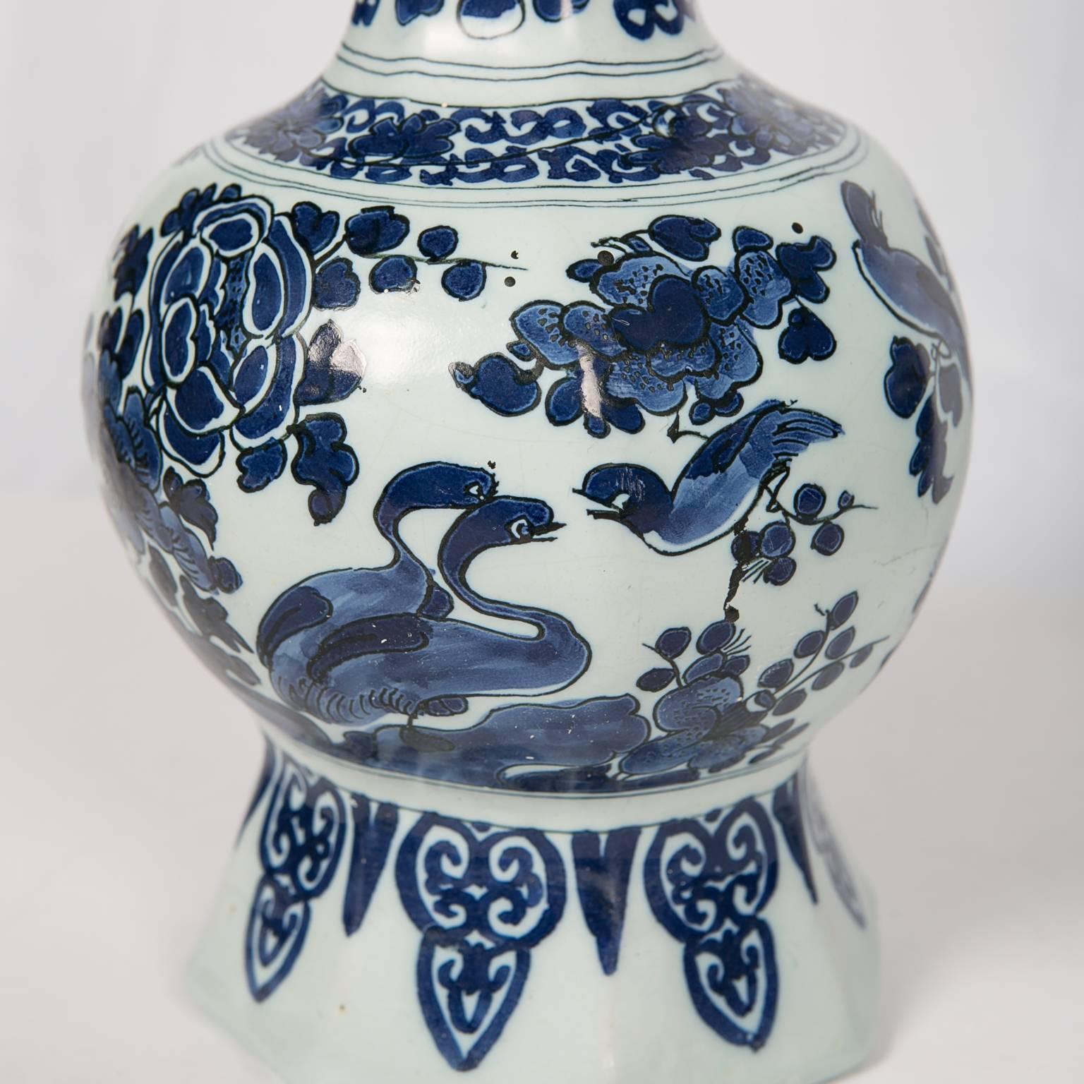 Néerlandais Vases anciens de Delft bleu et blanc fabriqués par 