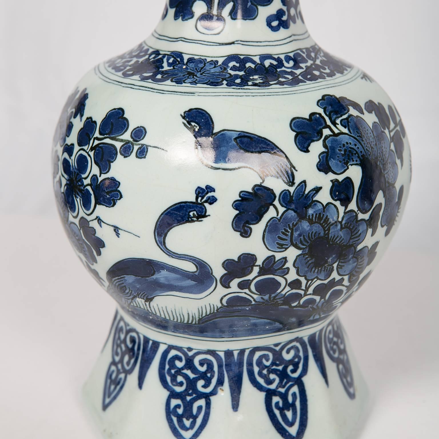 delft blue vase