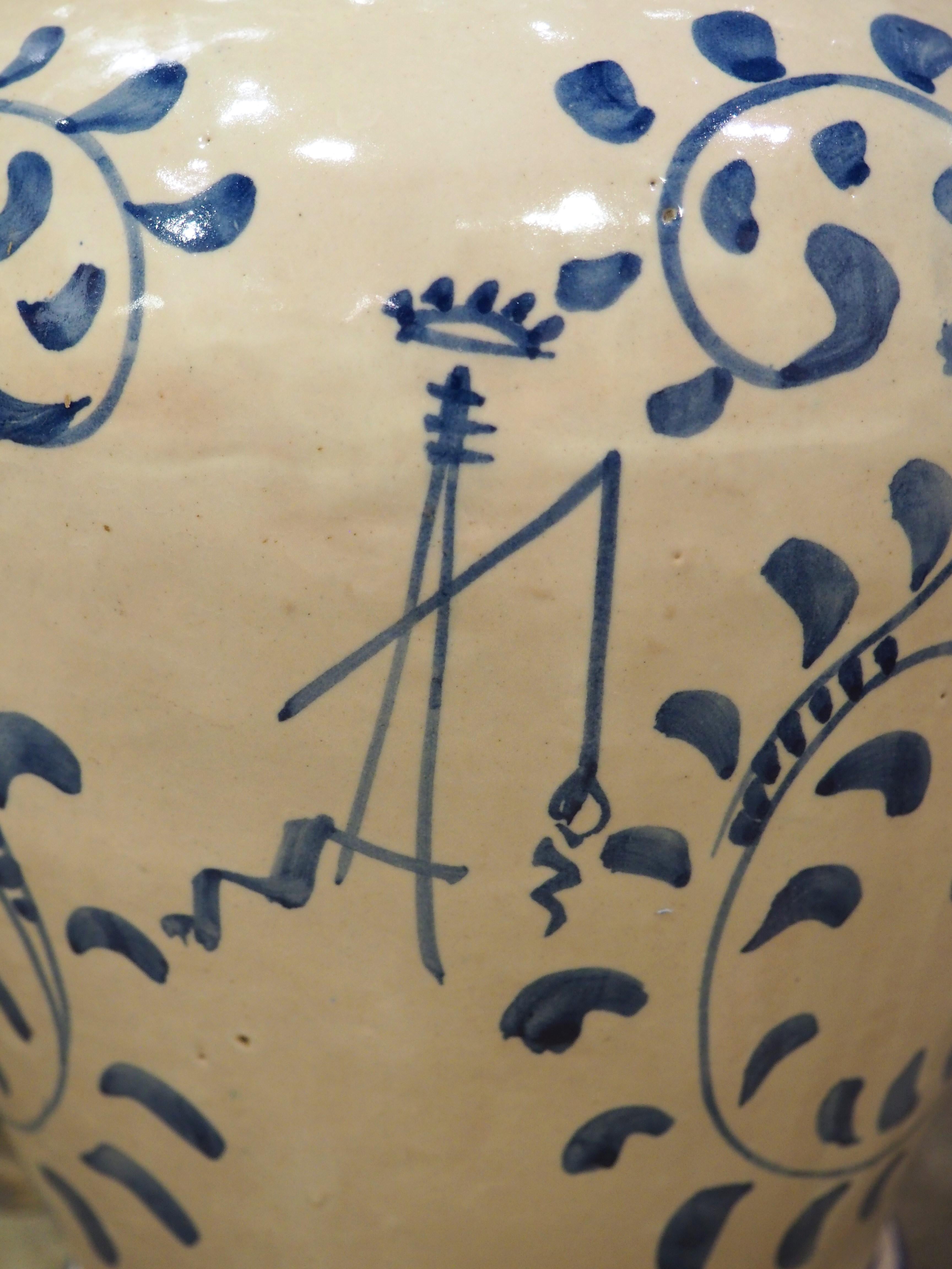 Vases anciens à couvercle bleu et blanc de Savona, Italie, vers 1800 en vente 6