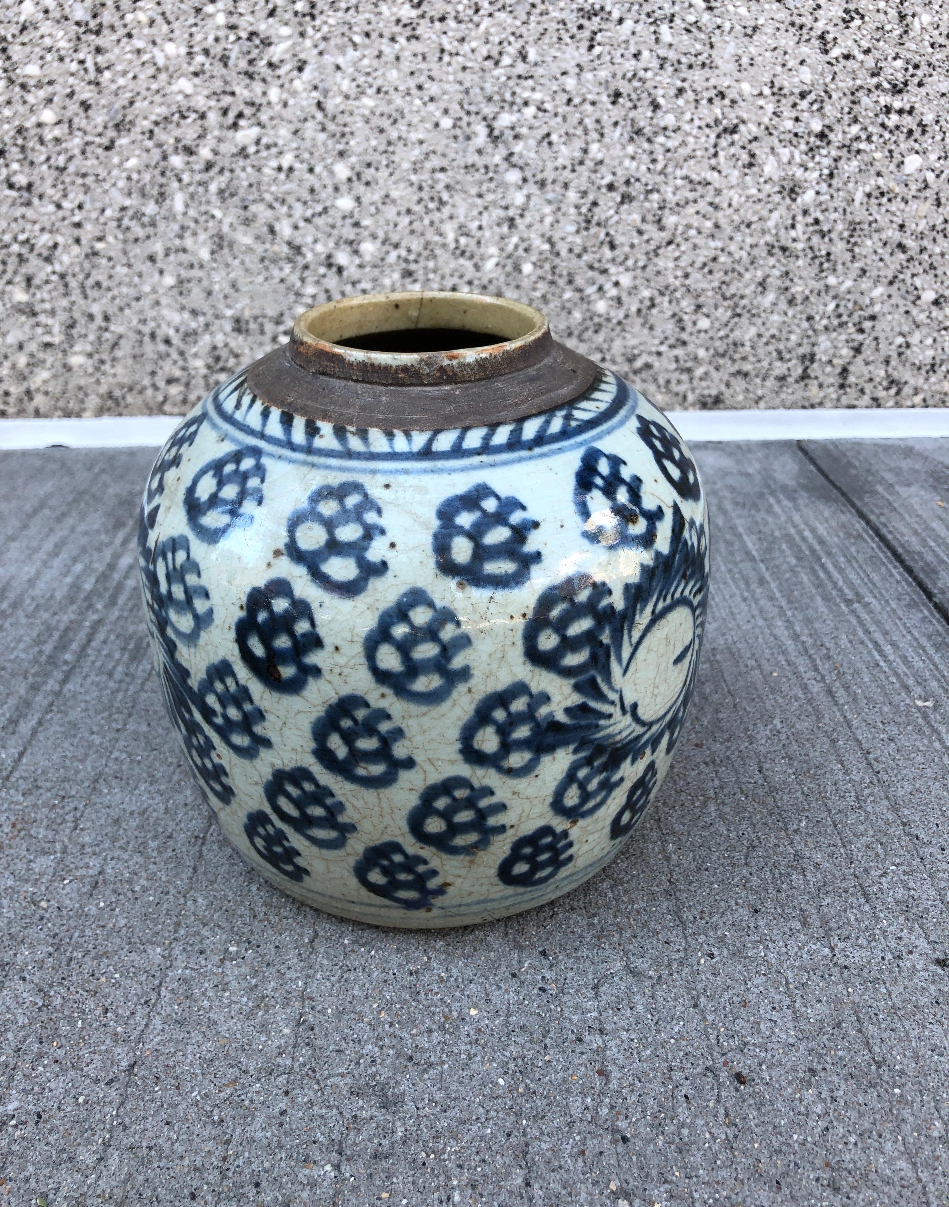 Antique jarre chinoise en porcelaine bleue et blanche Bon état - En vente à New York, NY