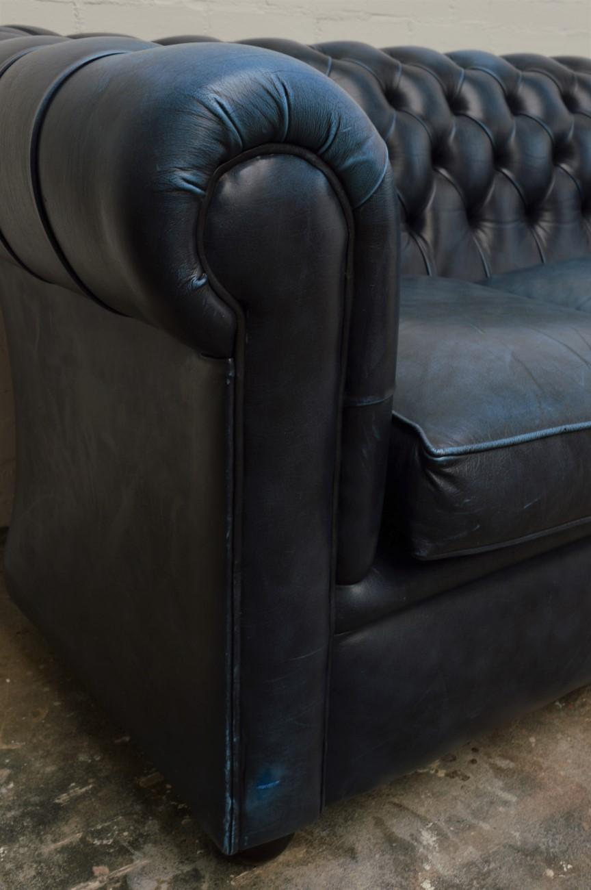 Antique Blue Chesterfield Sofa In Excellent Condition In Eindhoven, NL