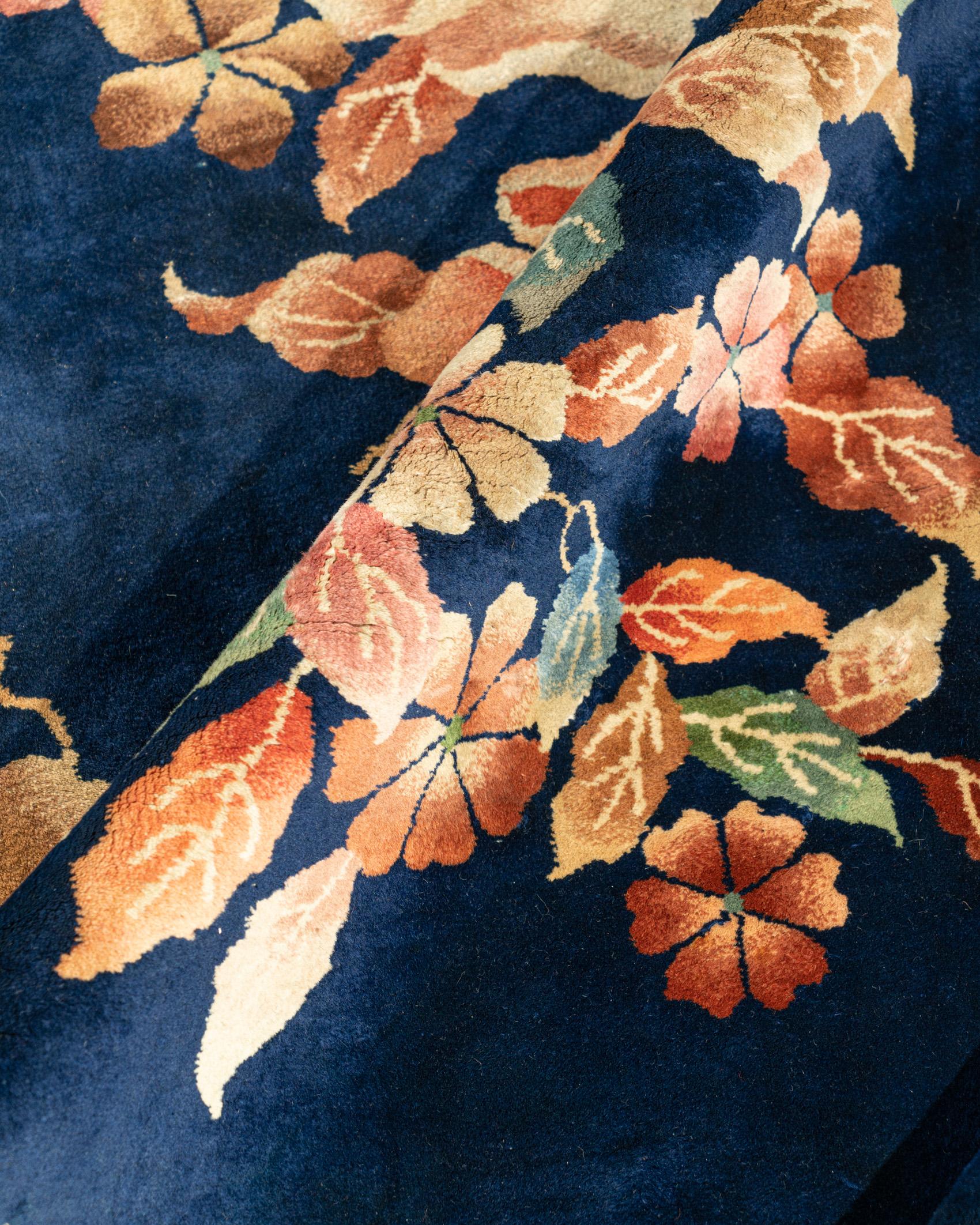 Antiker blauer chinesischer Art-Déco-Teppich  12'x19'3 im Angebot 8