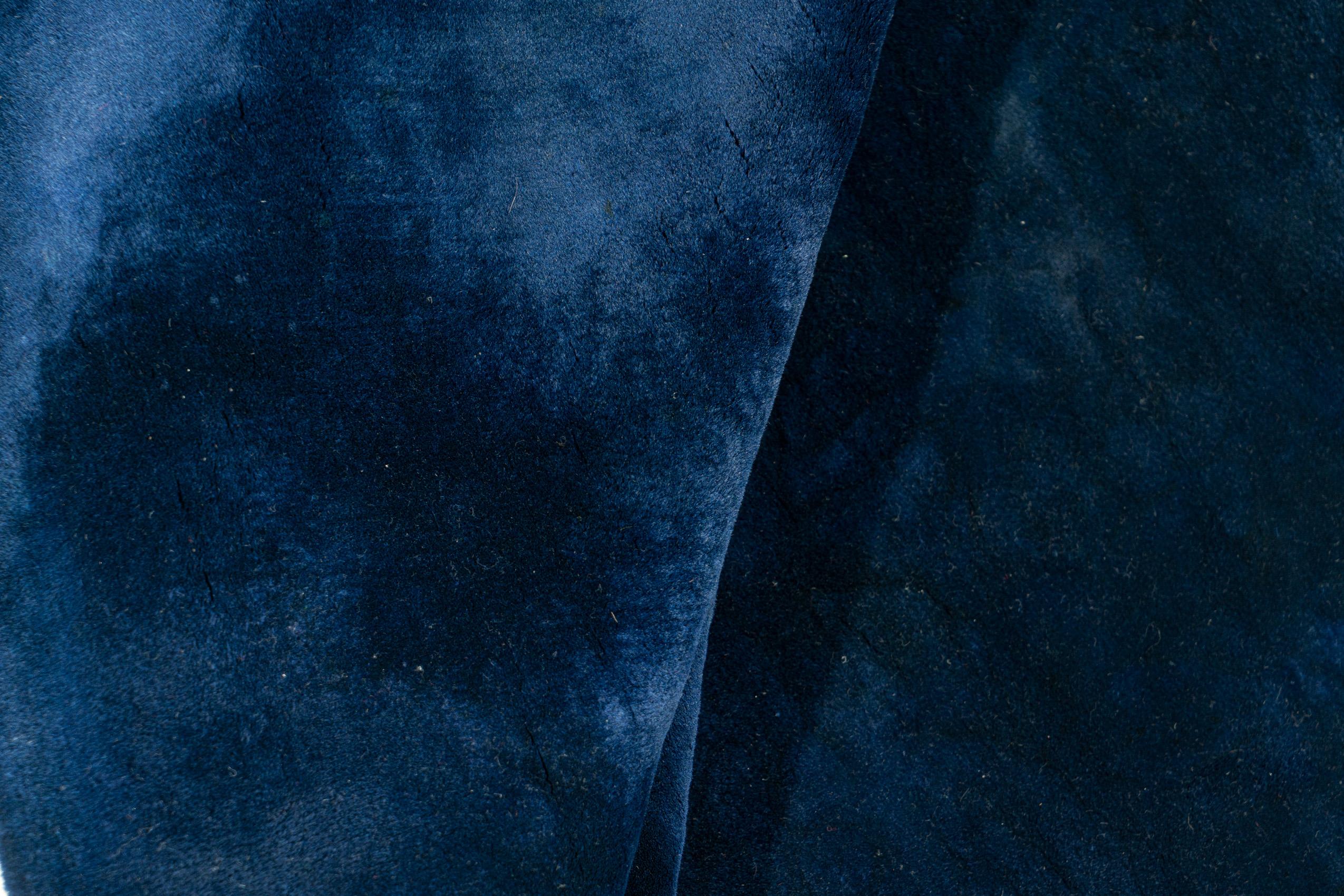 Antiker blauer chinesischer Art-Déco-Teppich  12'x19'3 im Angebot 1