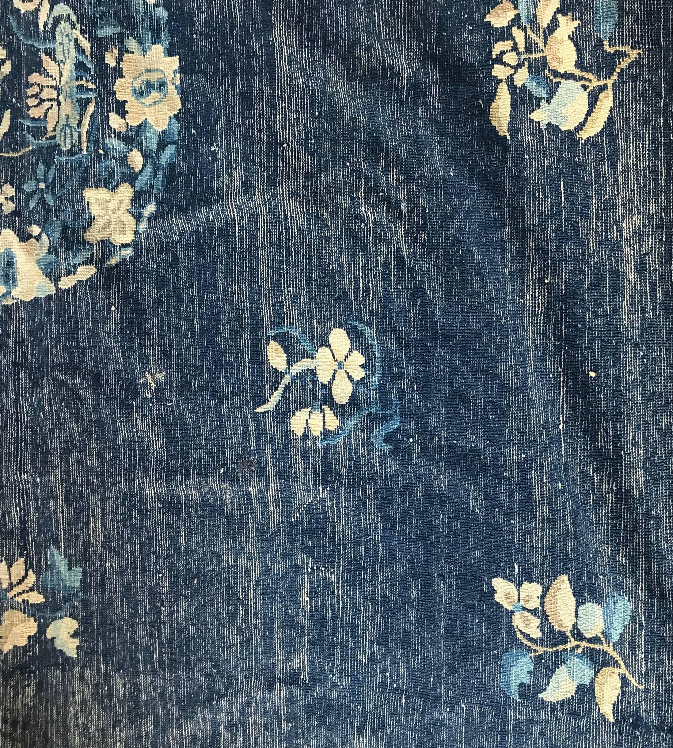 Antiker blauer chinesischer Peking-Teppich, 1920 (20. Jahrhundert) im Angebot