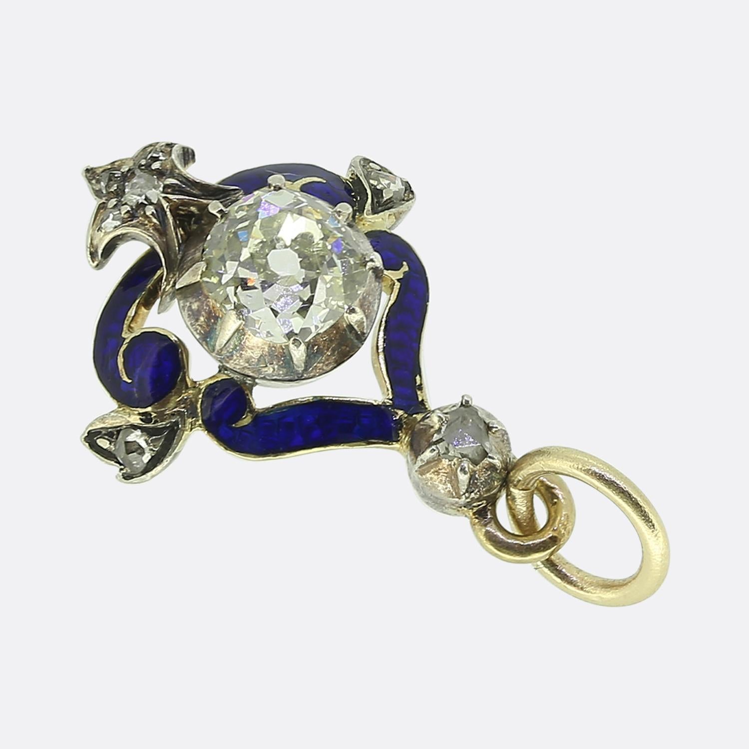 Taille vieille mine Pendentif diamant taille ancienne en émail bleu en vente