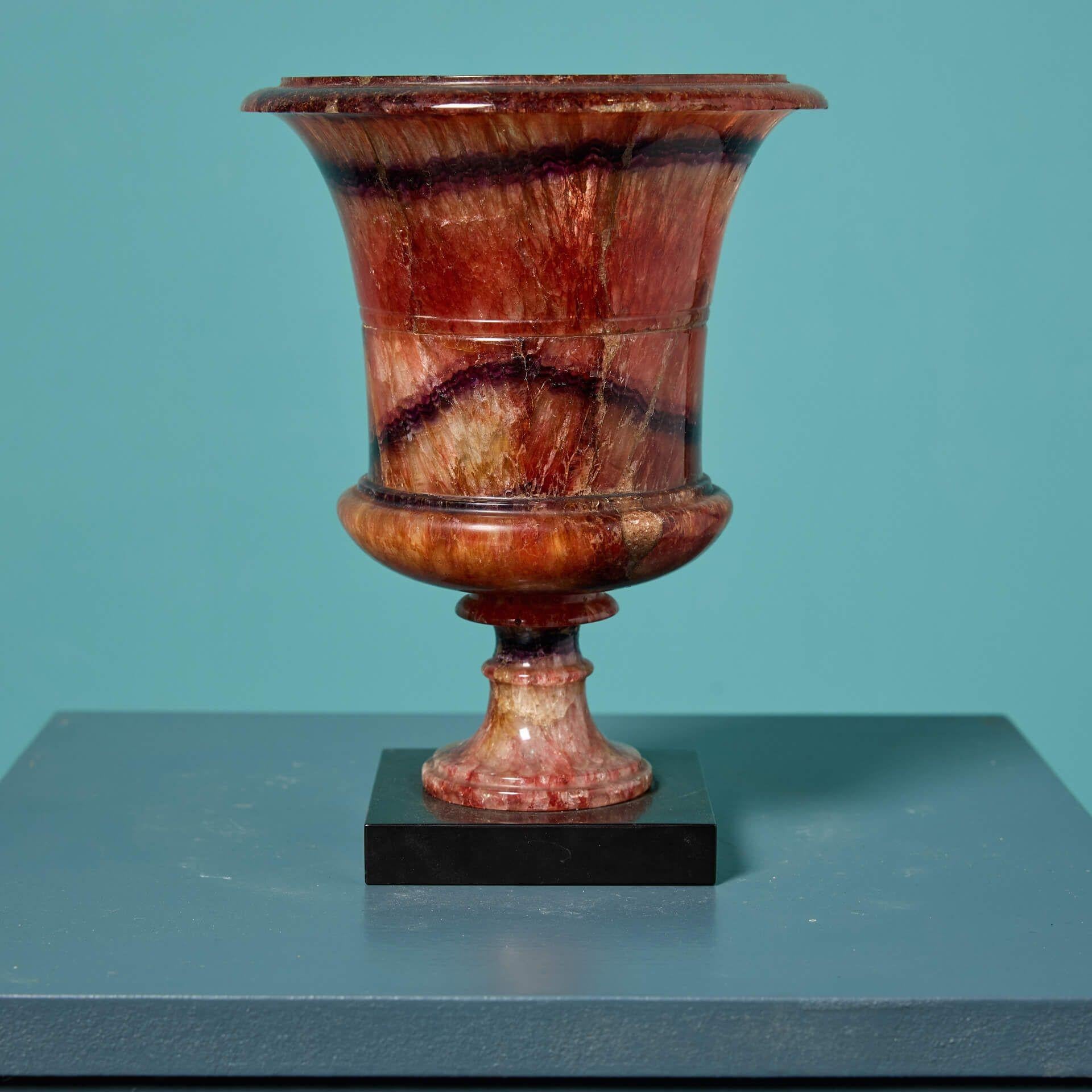 Vittoriano Vaso antico blu di John Campana in vendita