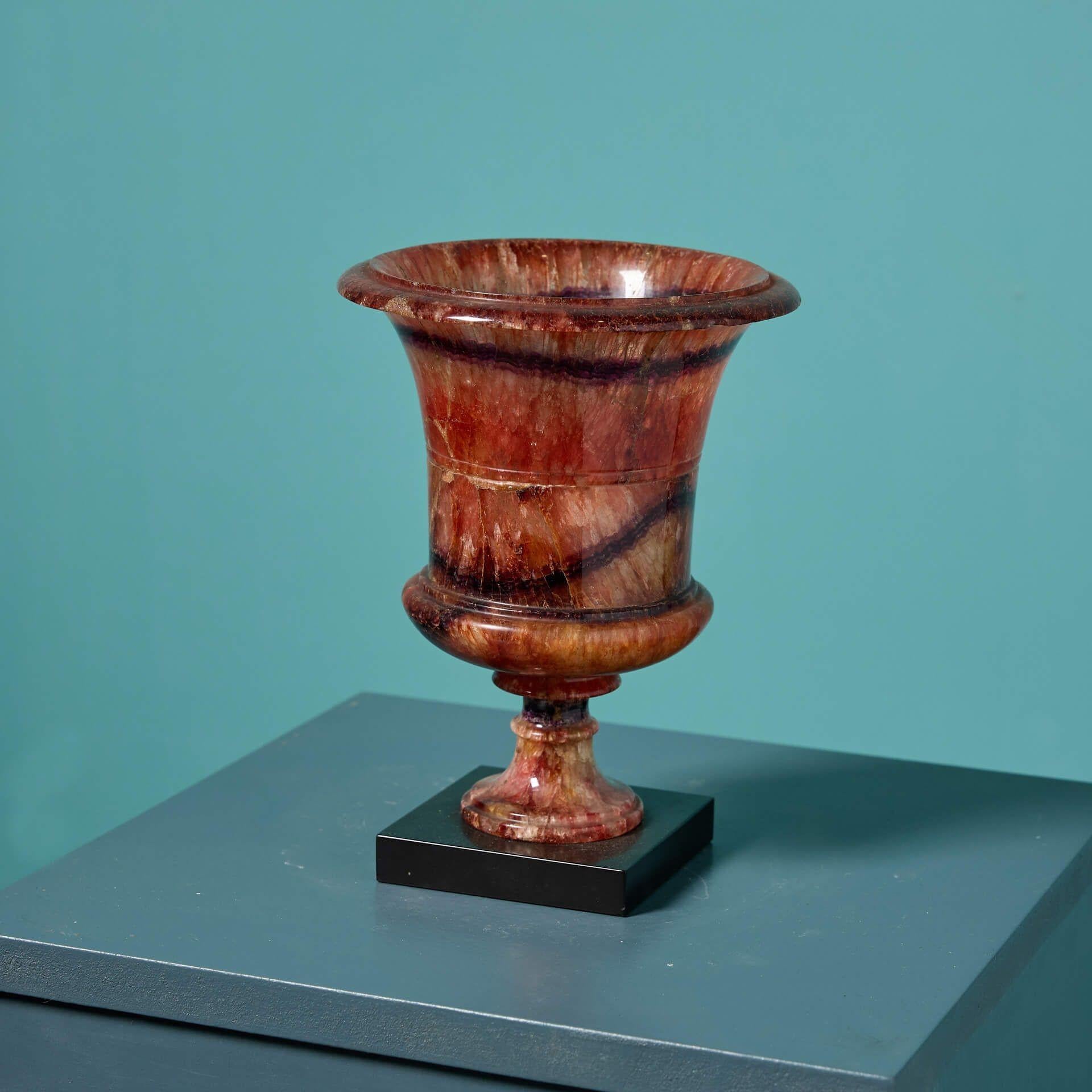 Vaso antico blu di John Campana in vendita 1