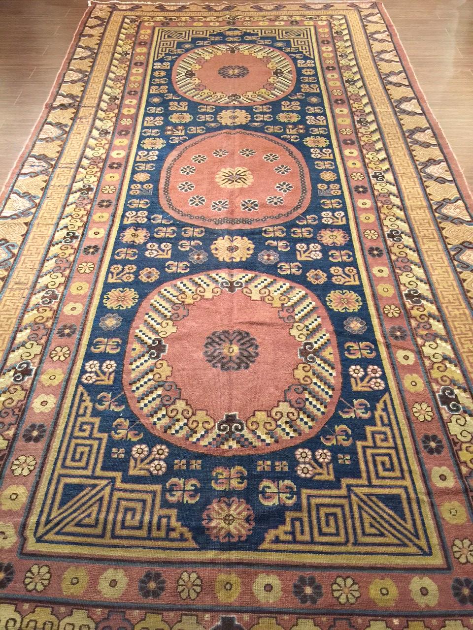 Russe Tapis Khotan bleu antique - Samarkand en vente