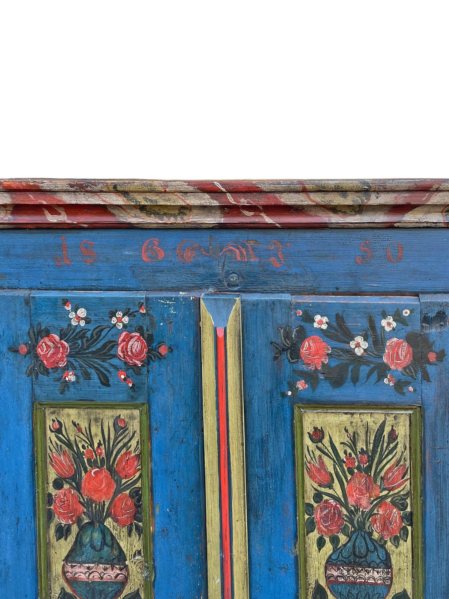 Antiker blau bemalter Schrank aus dem Jahr 1850 im Angebot 3
