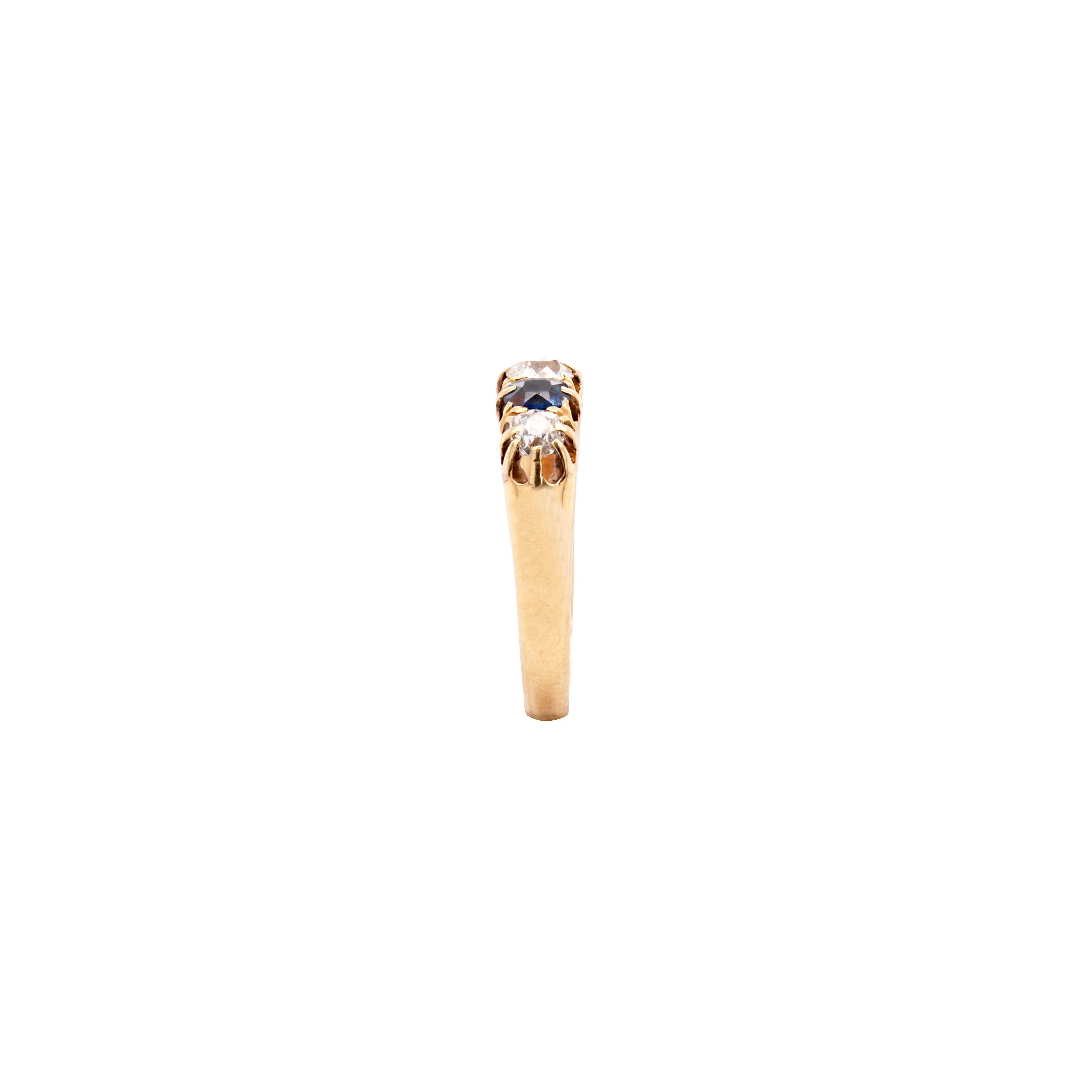 Late Victorian Antique Blue Sapphire and Old Cut Diamond 18ct Yellow Gold Five-Stone Ring For Sale