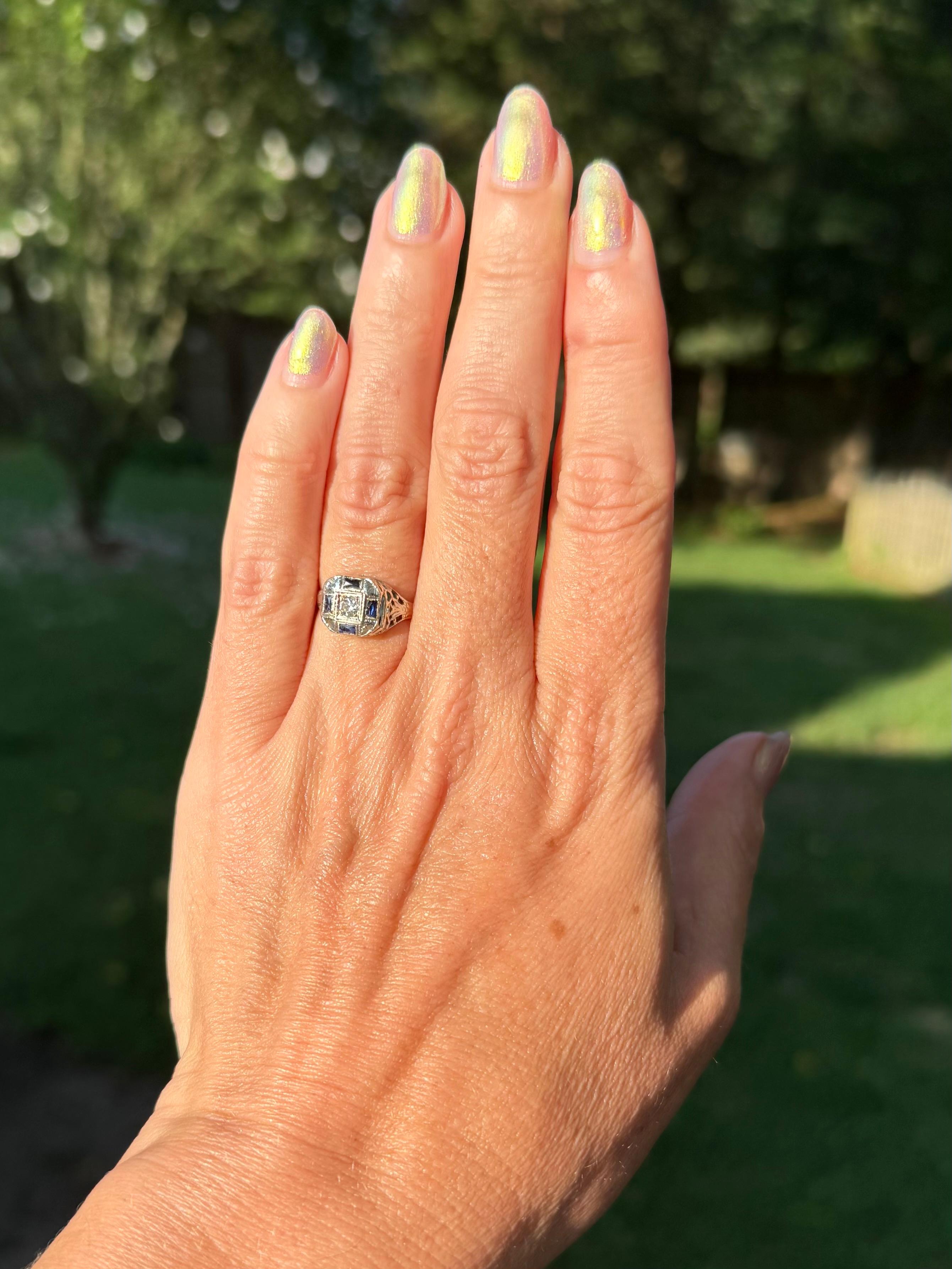 Antique Blue Sapphire Diamond White Gold Art Deco, Stange Co., circa 1920s, Ring For Sale 3