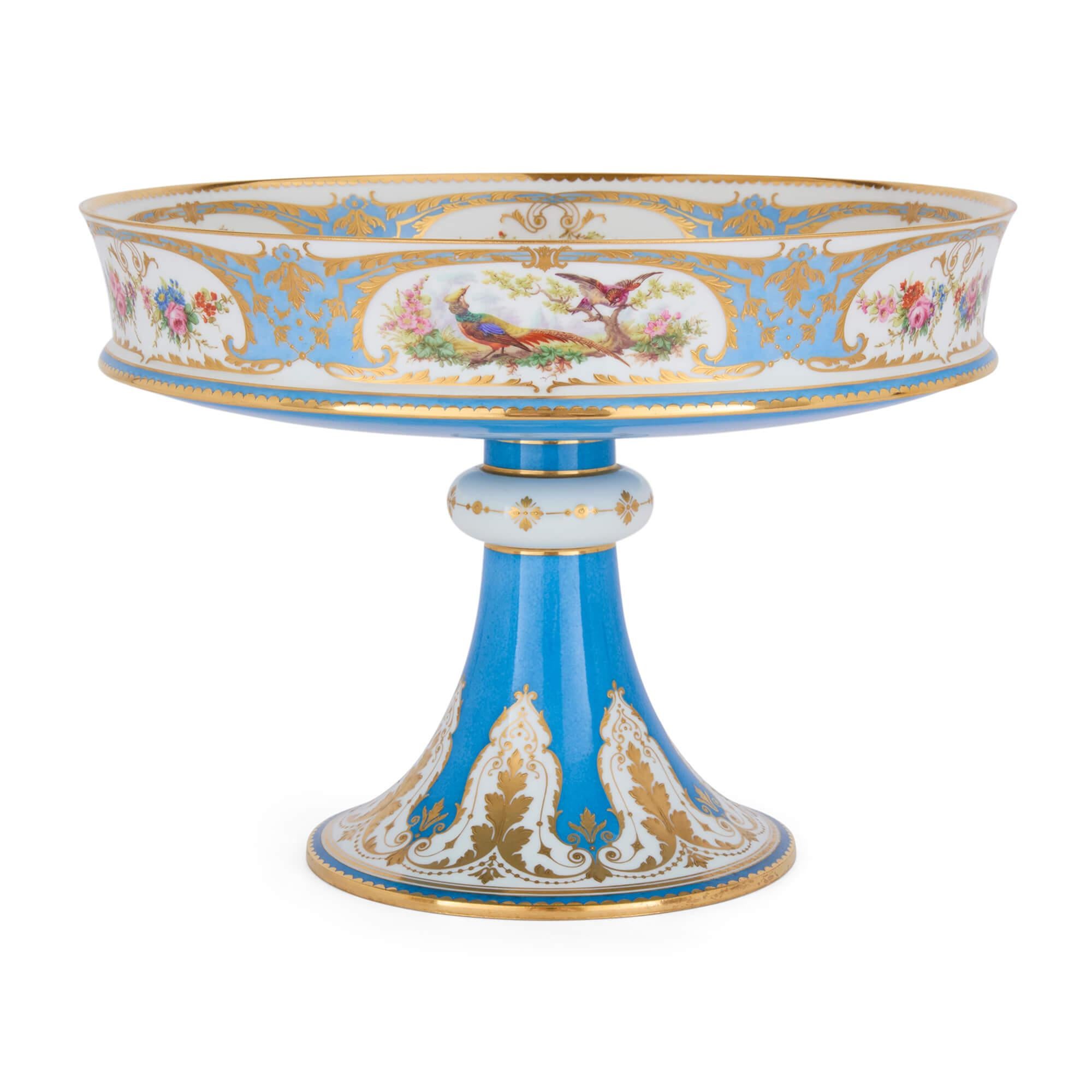 Centro de mesa de porcelana azul antiguo de Sèvres Francés en venta