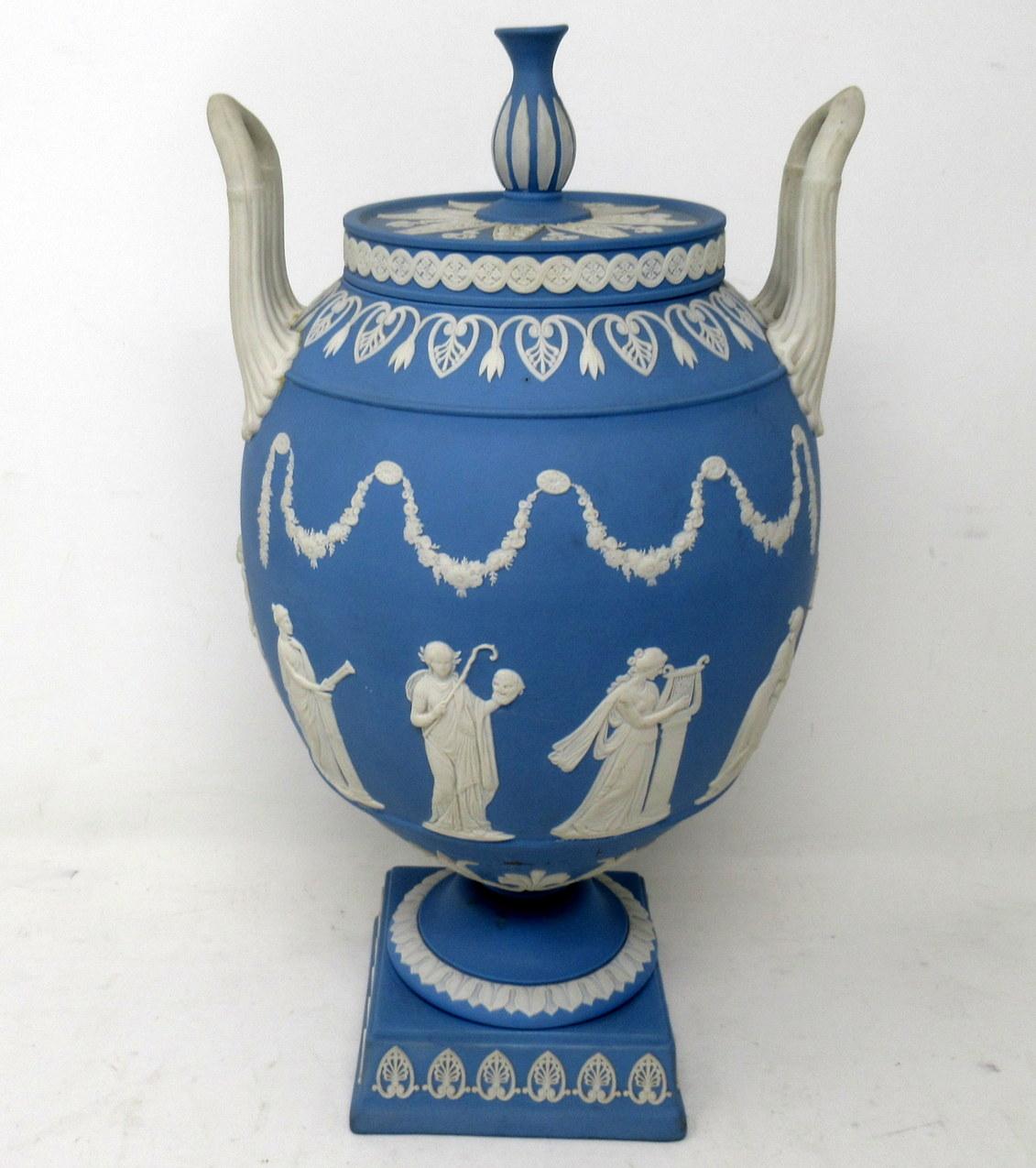 Mid-Century Modern Antique Blue Wedgwood Jasperware Ceramic Urn Vase After John Flaxman Cherubs