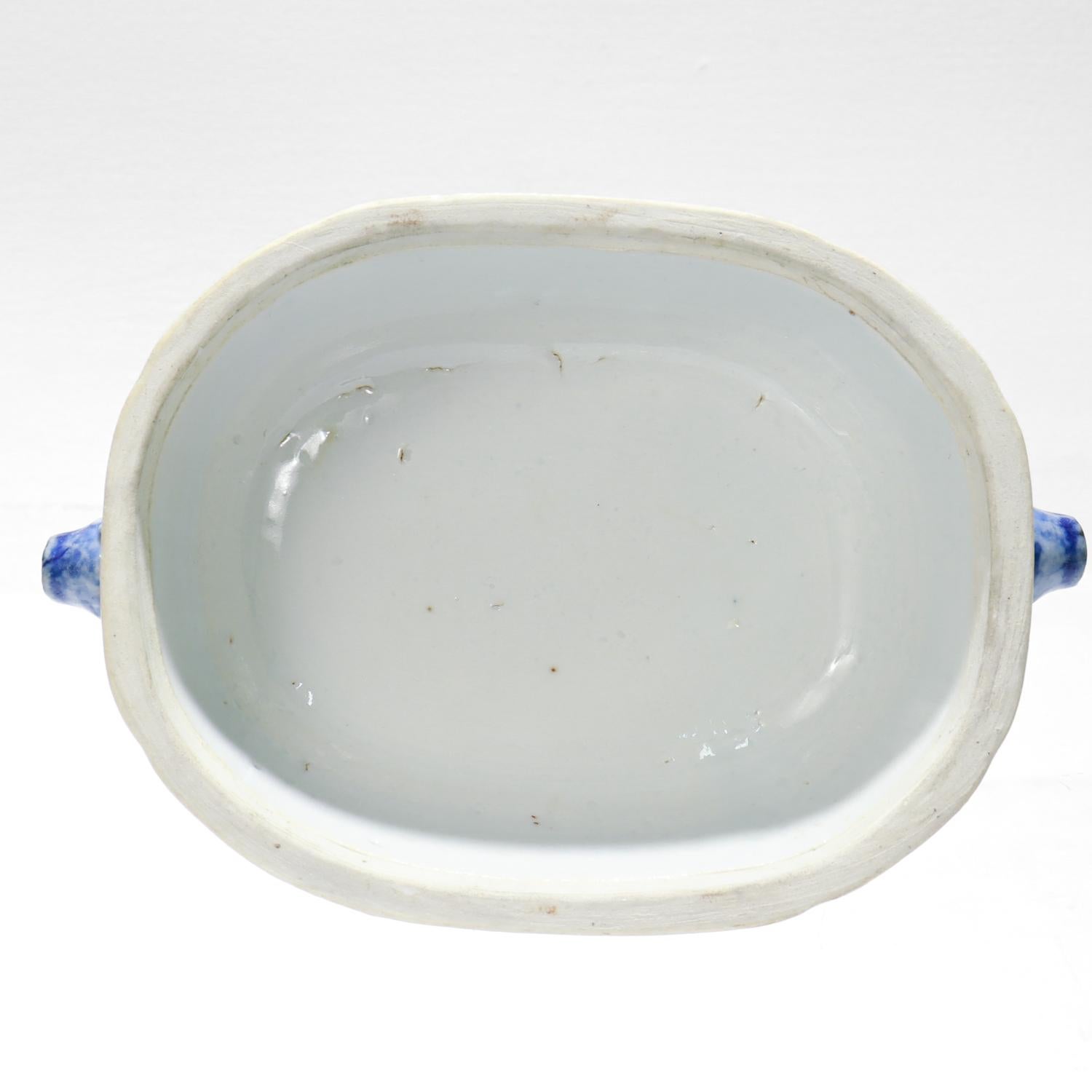 Antica zuppiera per salse in miniatura in porcellana cinese da esportazione di Canton blu e bianco in vendita 4