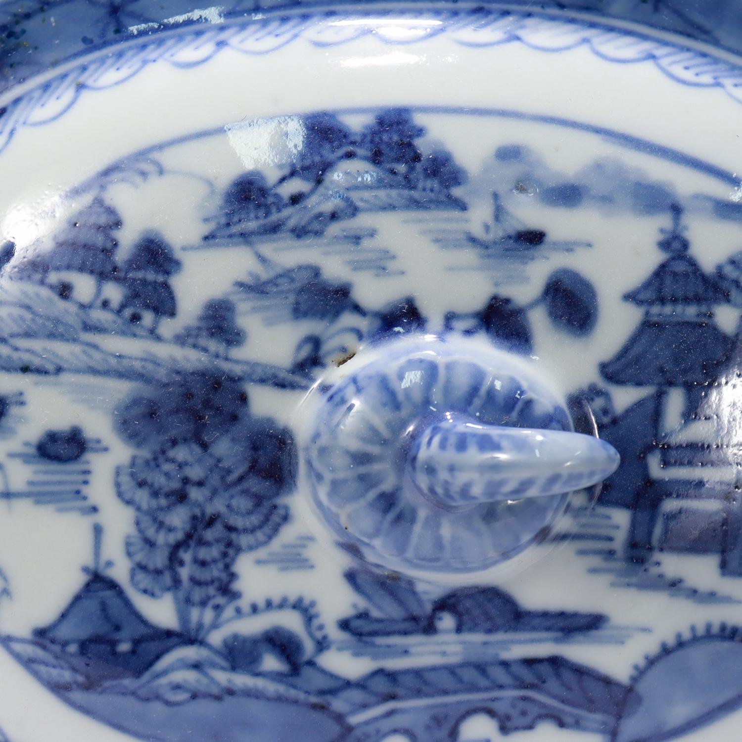 Antica zuppiera per salse in miniatura in porcellana cinese da esportazione di Canton blu e bianco in vendita 7