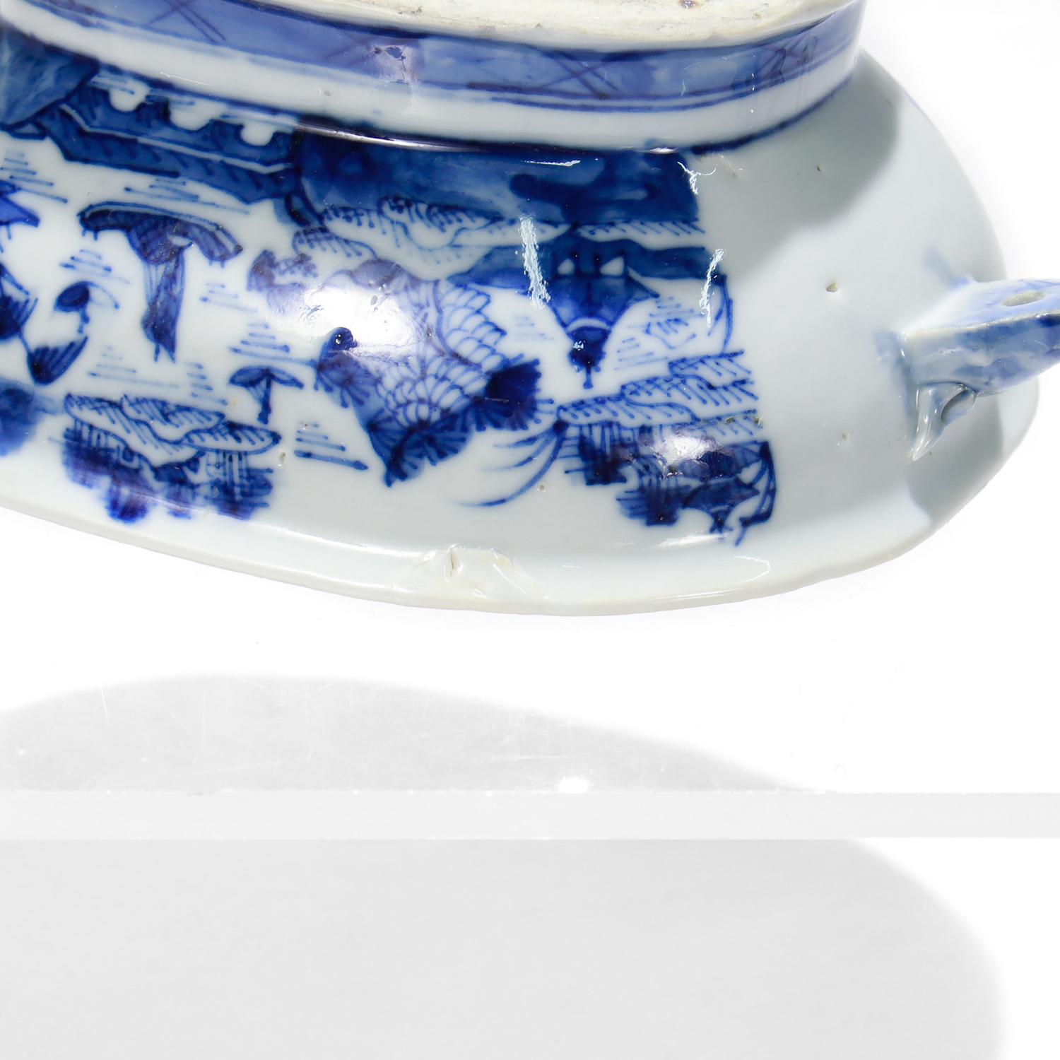 Antica zuppiera per salse in miniatura in porcellana cinese da esportazione di Canton blu e bianco in vendita 10