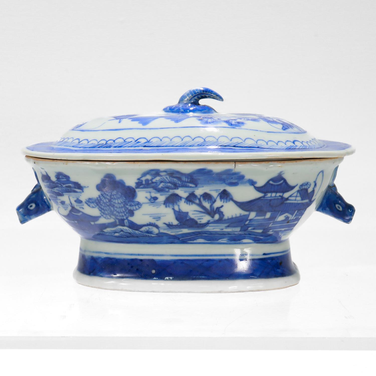 Cinese Antica zuppiera per salse in miniatura in porcellana cinese da esportazione di Canton blu e bianco in vendita
